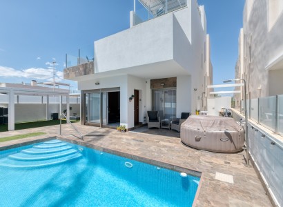 Detached house - Resale - Villamartin -
                Villamartin