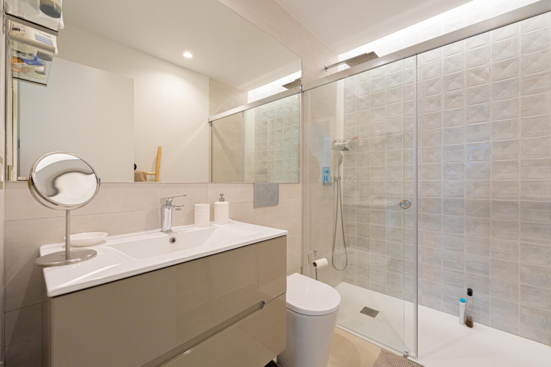 Endursala - Efri/neðri íbúð -
Finestrat - Sierra Cortina