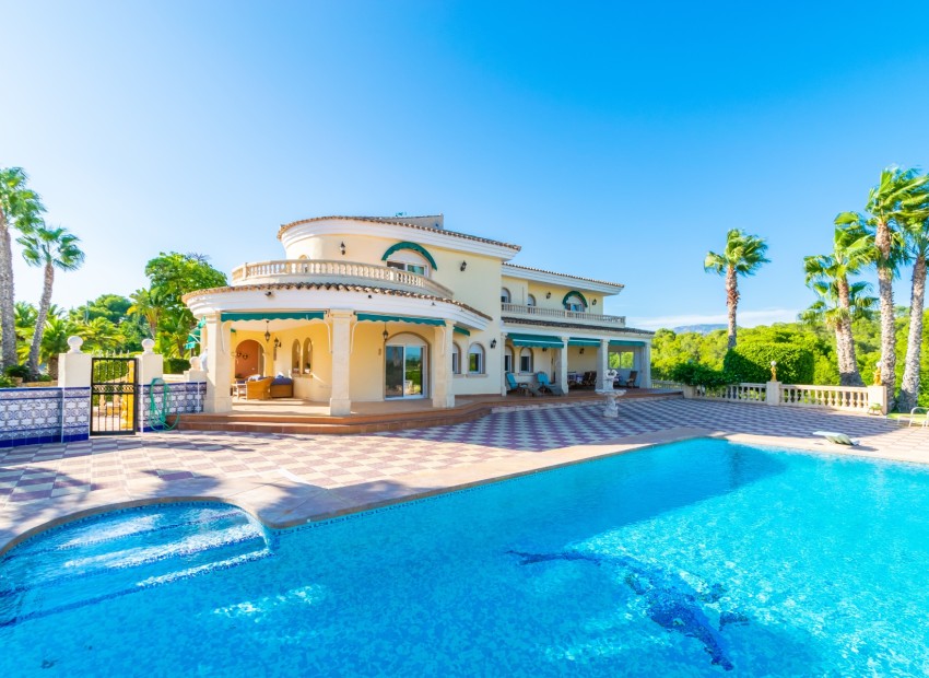 Endursala - Einbýli -
Albir, Alfaz & Altea - Alfaz del Pi