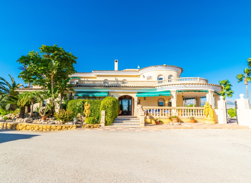 Endursala - Einbýli -
Albir, Alfaz & Altea - Alfaz del Pi