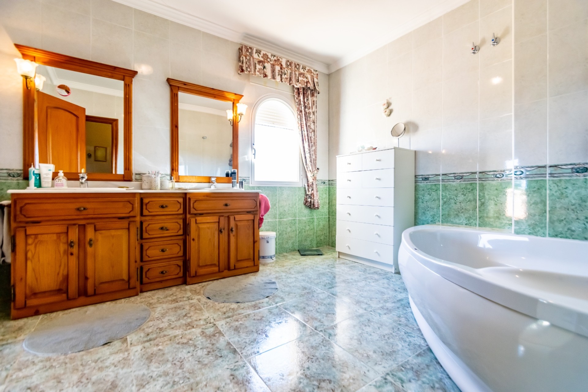 Endursala - Einbýli -
Albir, Alfaz & Altea - Alfaz del Pi