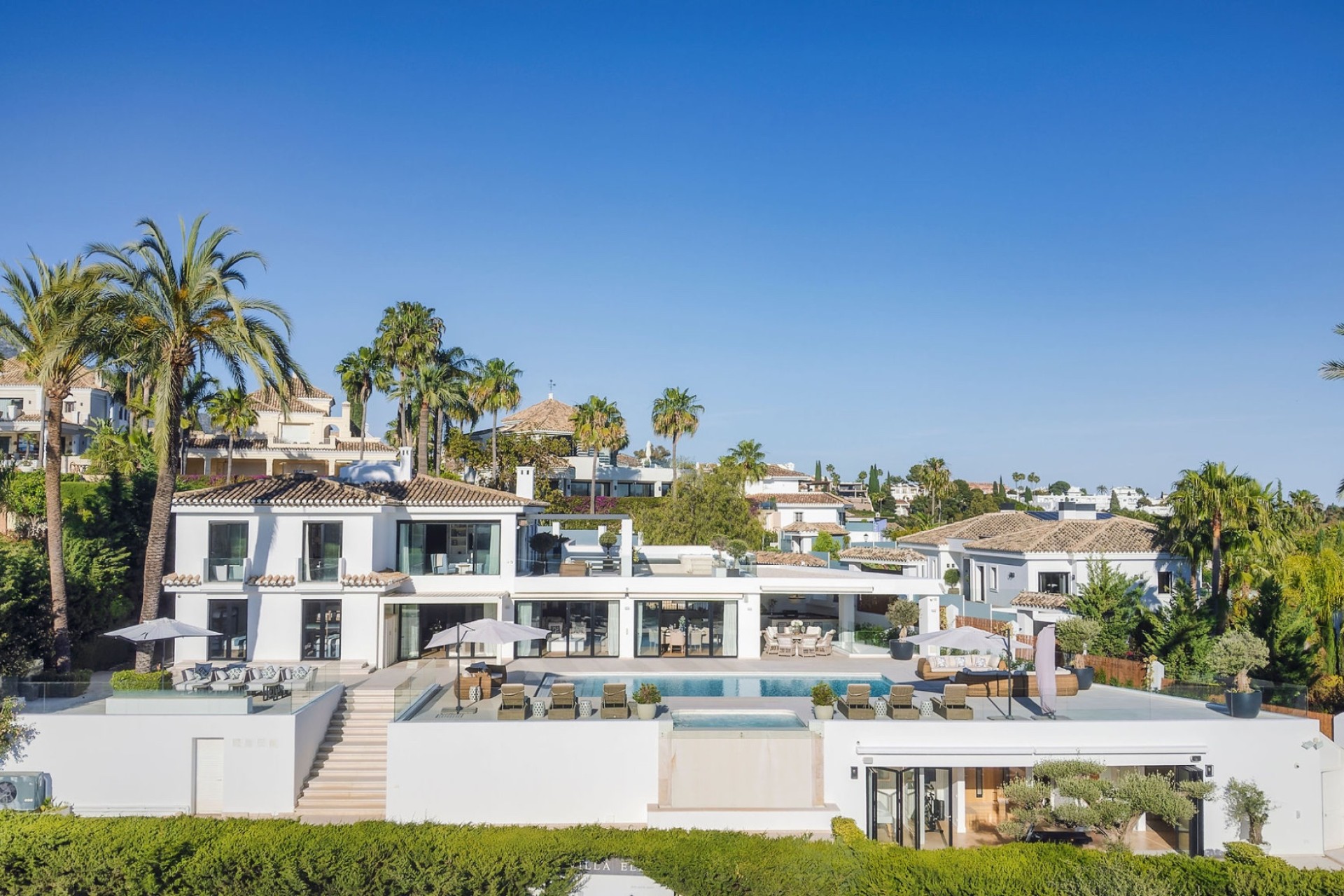 Endursala - Einbýli -
Málaga/Marbella - Marbella