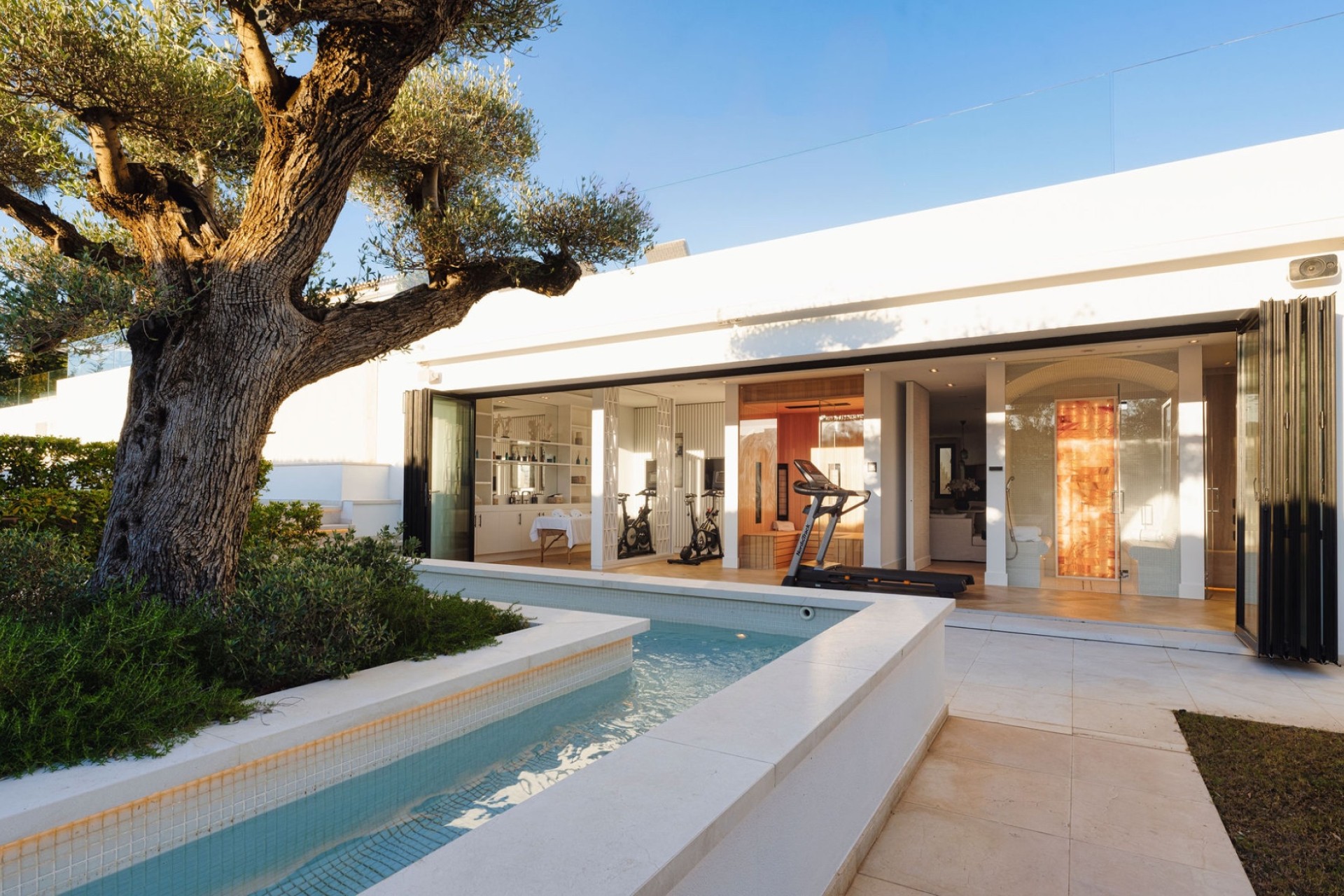 Endursala - Einbýli -
Málaga/Marbella - Marbella