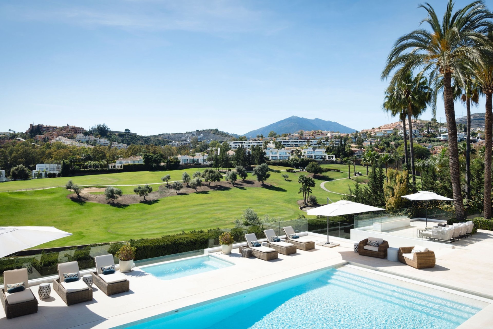 Endursala - Einbýli -
Málaga/Marbella - Marbella