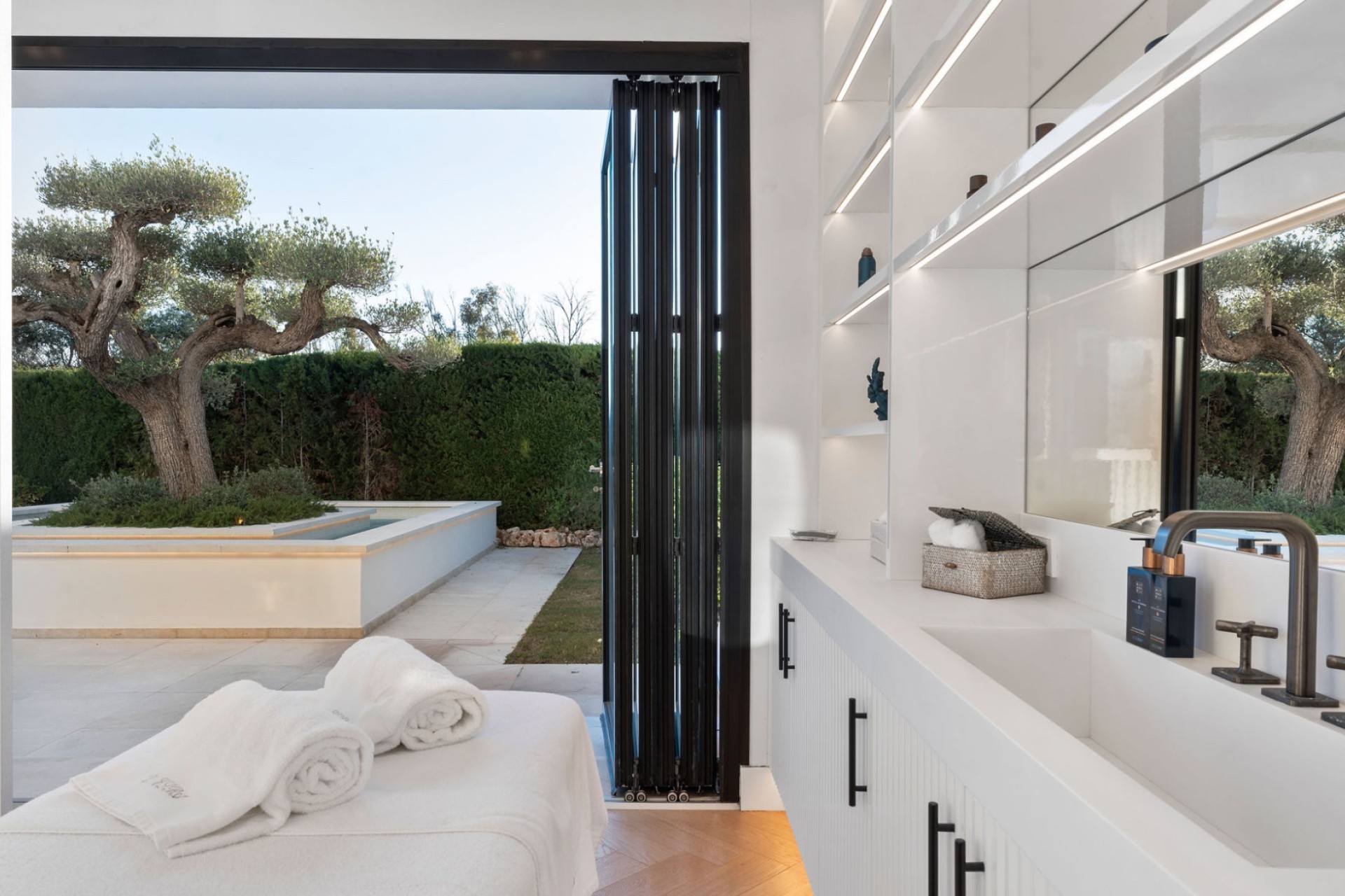 Endursala - Einbýli -
Málaga/Marbella - Marbella