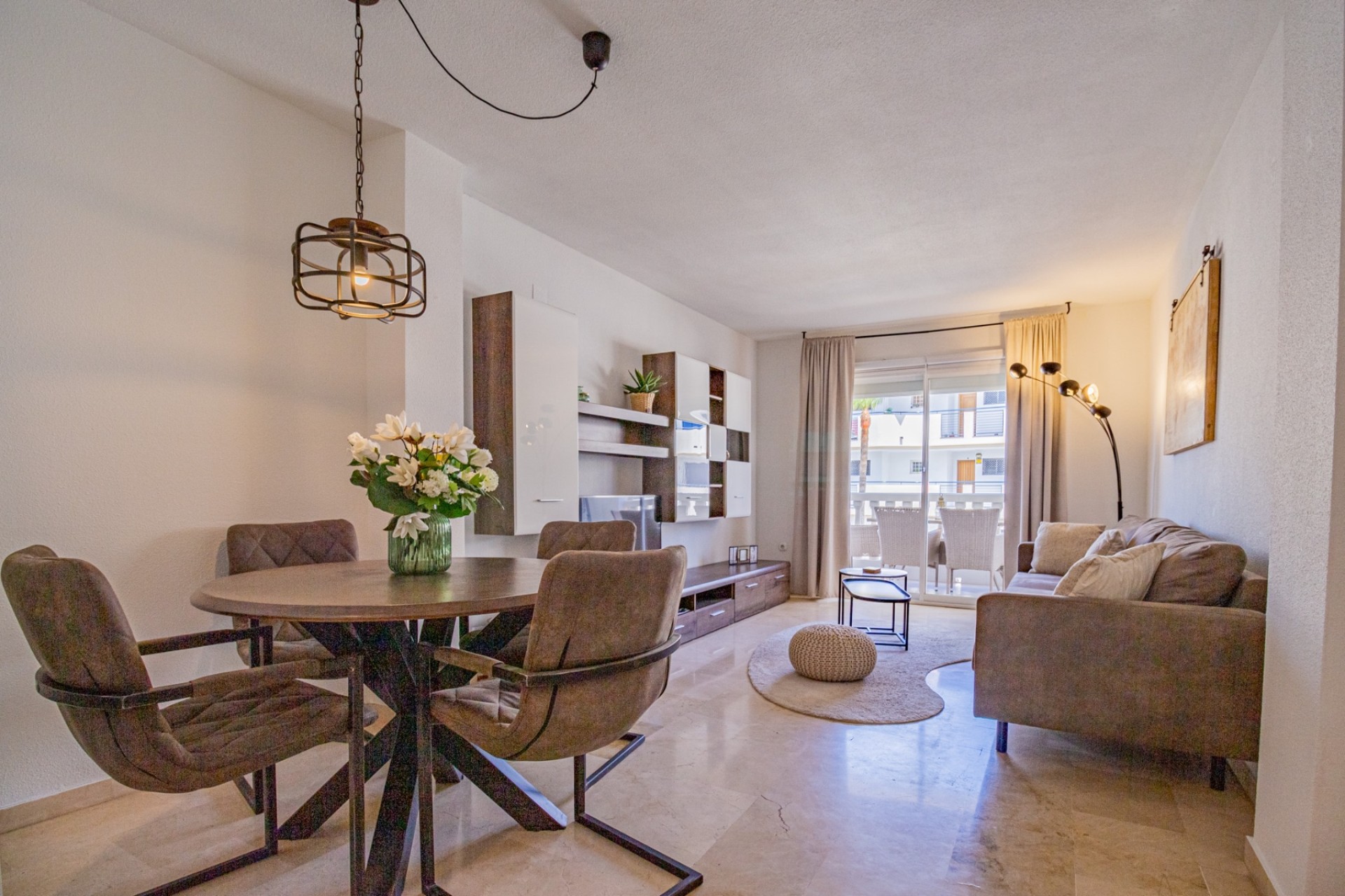 Endursala - Íbúð í fjölbýli -
Albir, Alfaz & Altea - Albir