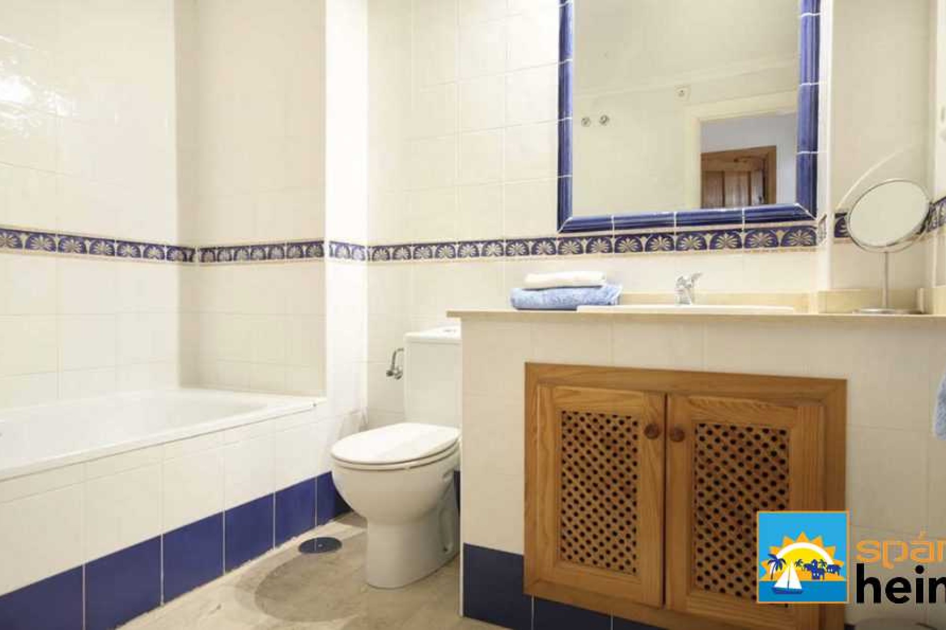 Endursala - Íbúð í fjölbýli -
