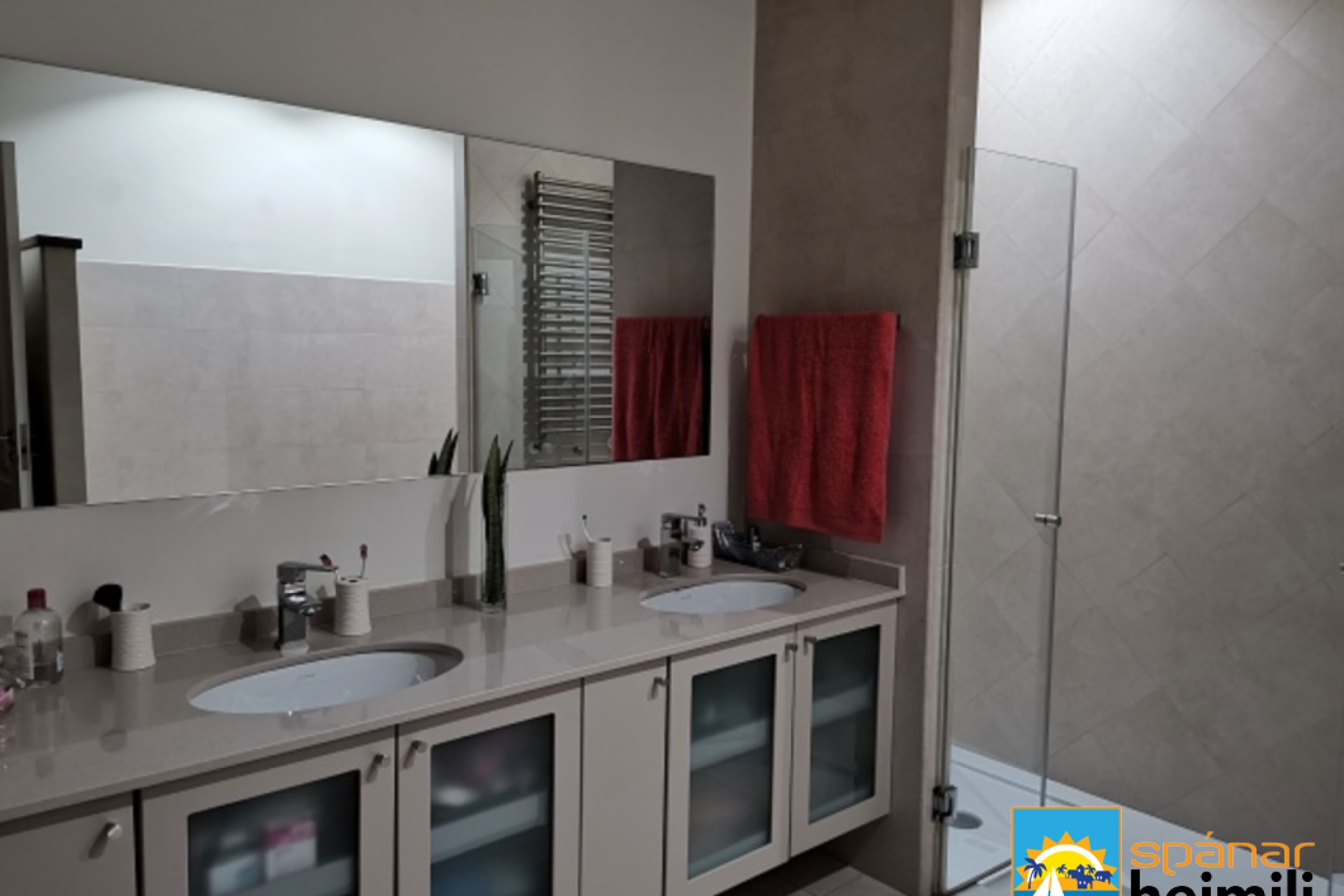 Endursala - Sveitabýli -
Orihuela - Orihuelaborg og nærsvæði