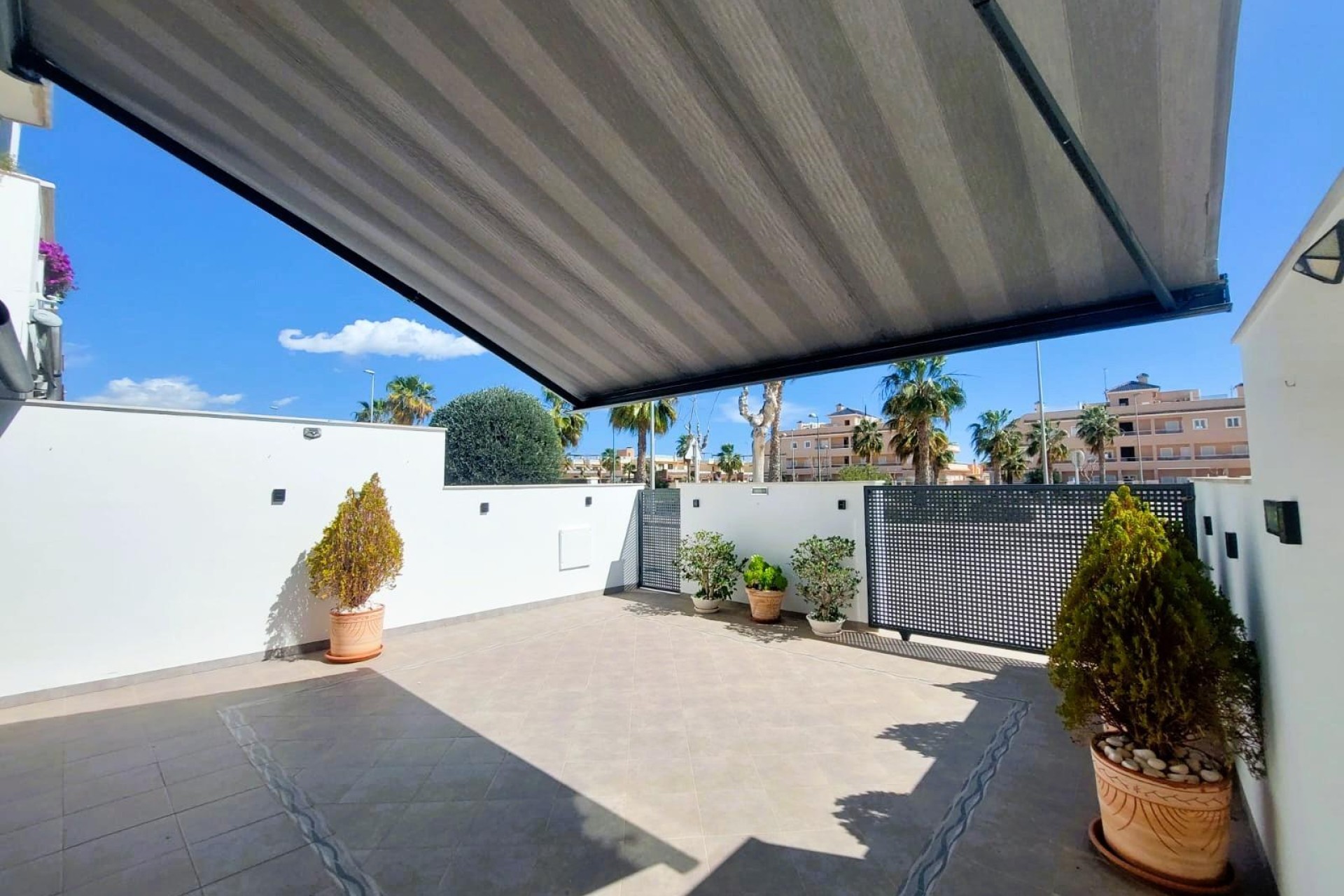 Herverkoop - Geschakelde woning -
Pilar de la Horadada - Torre De La Horadada