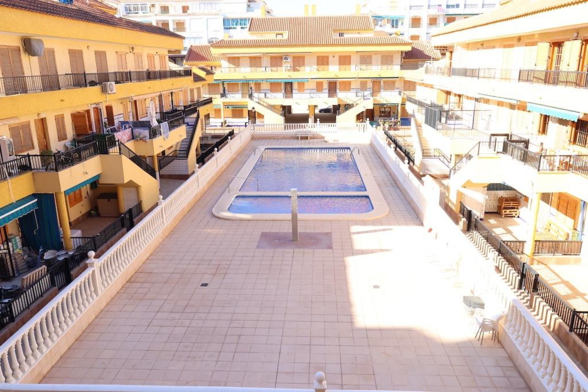 Herverkoop - Studio -
Torrevieja - La Mata