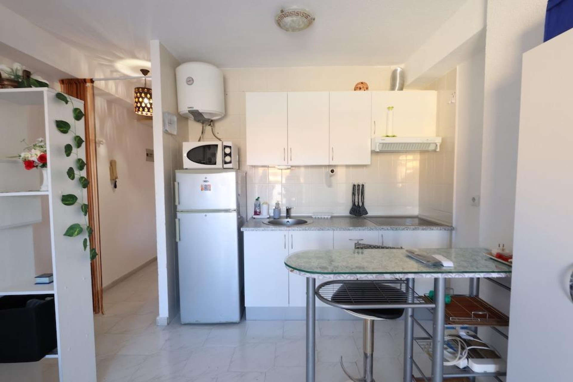 Herverkoop - Studio -
Torrevieja - La Mata