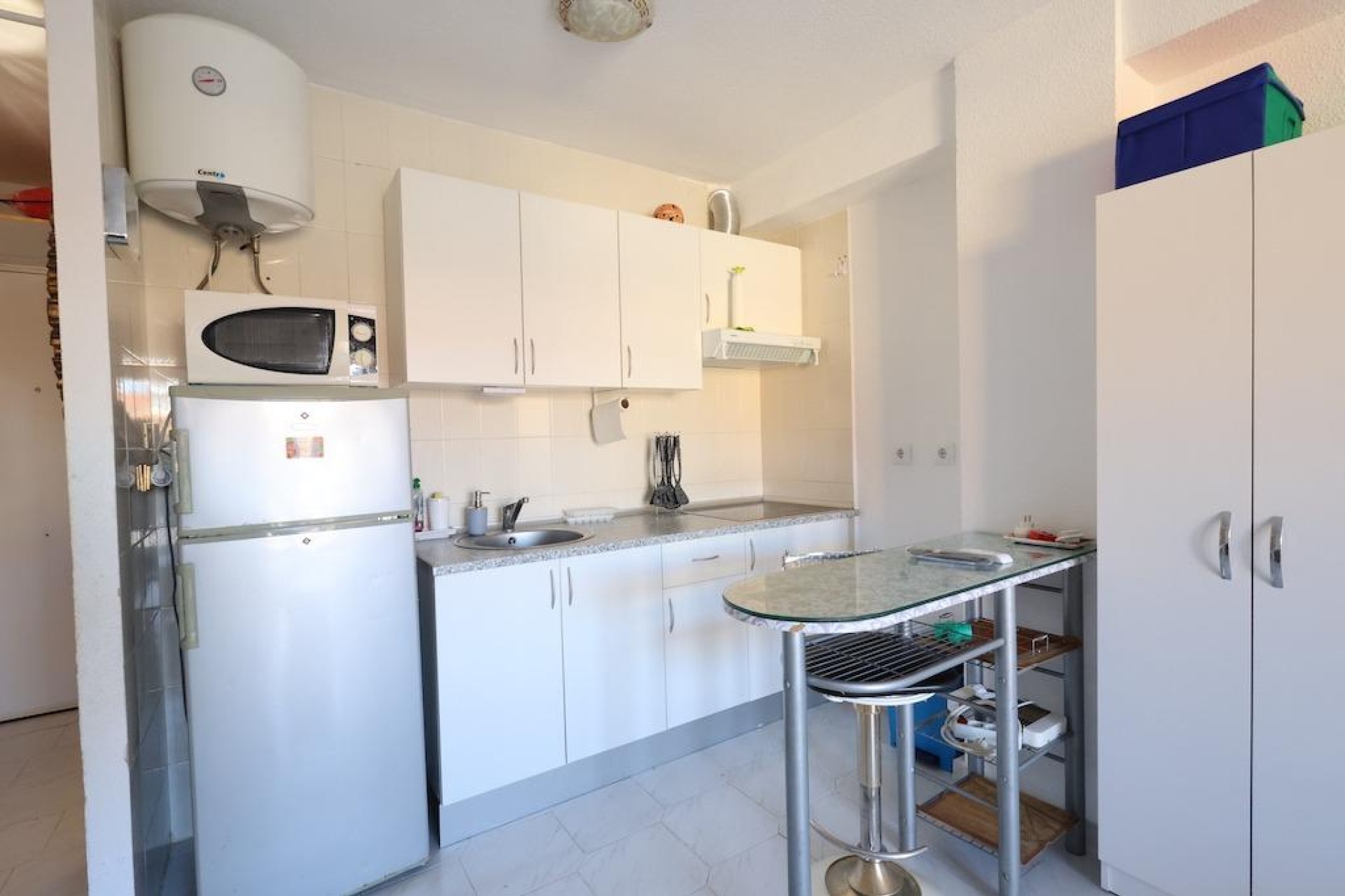 Herverkoop - Studio -
Torrevieja - La Mata