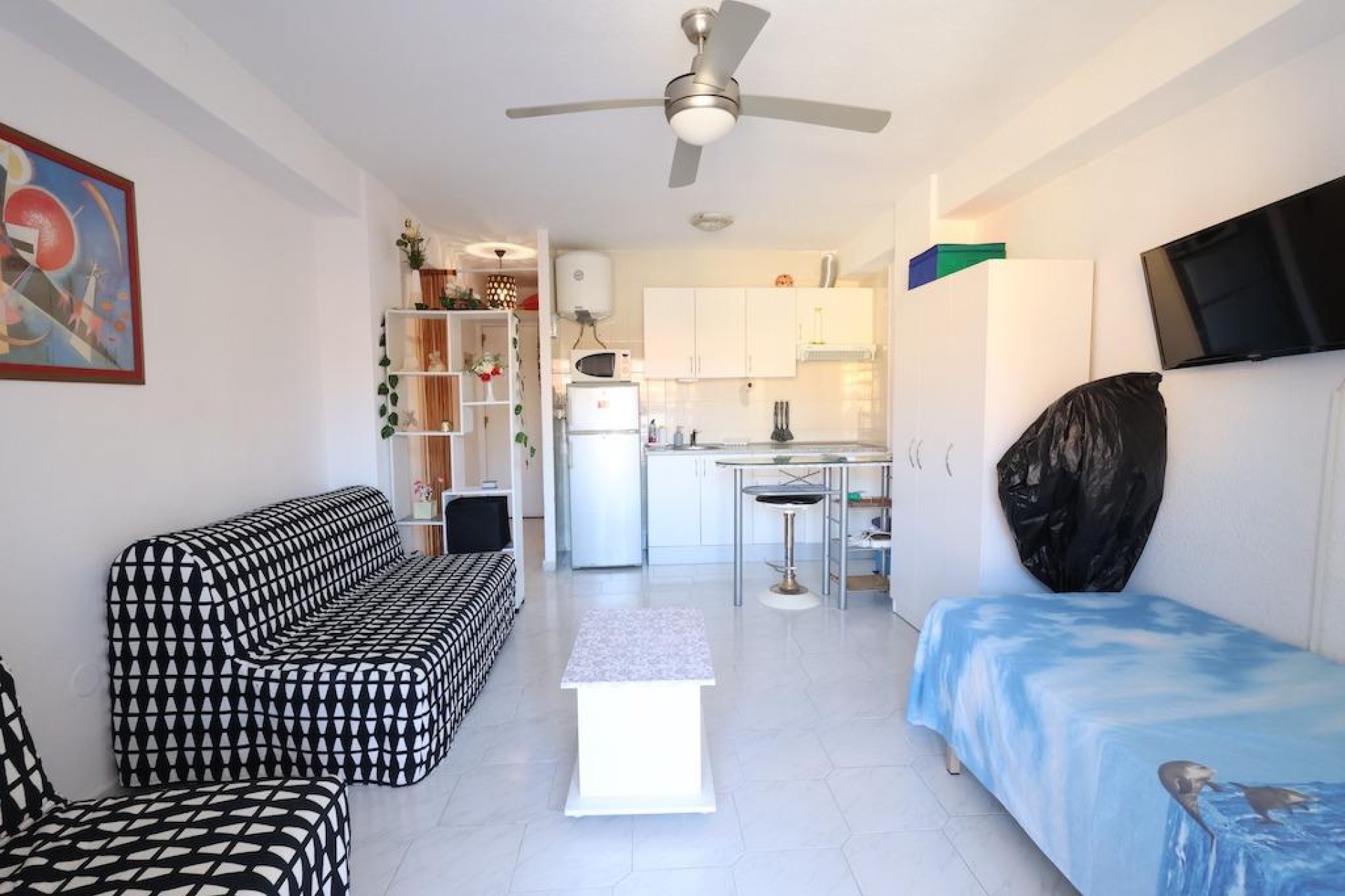 Herverkoop - Studio -
Torrevieja - La Mata