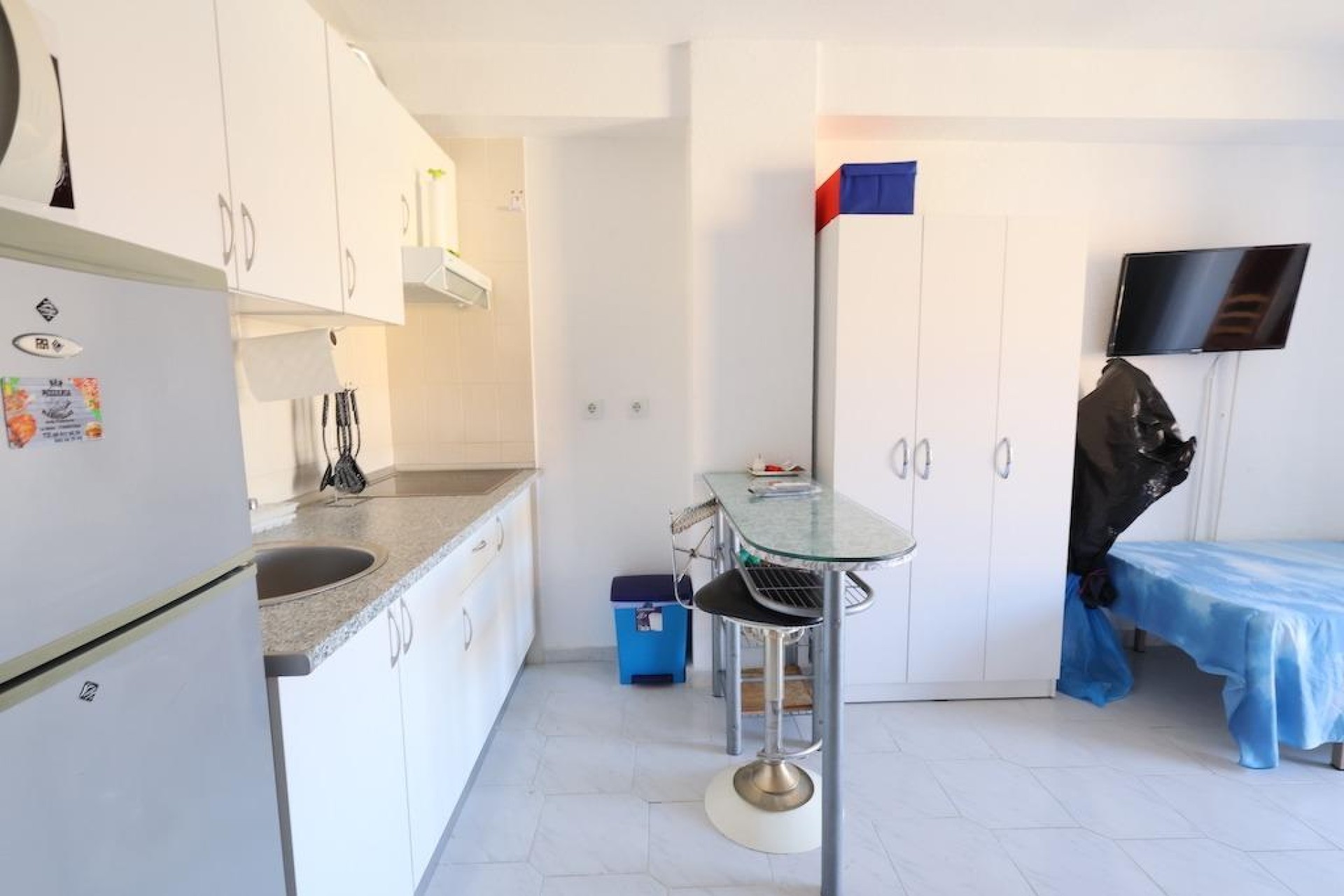Herverkoop - Studio -
Torrevieja - La Mata
