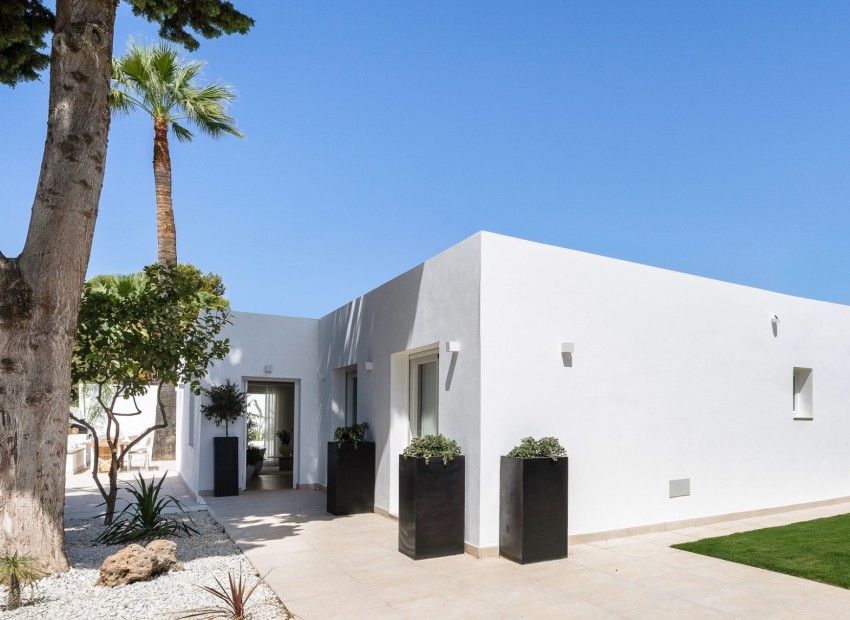 Herverkoop - Villa -
Málaga/Marbella - Marbella