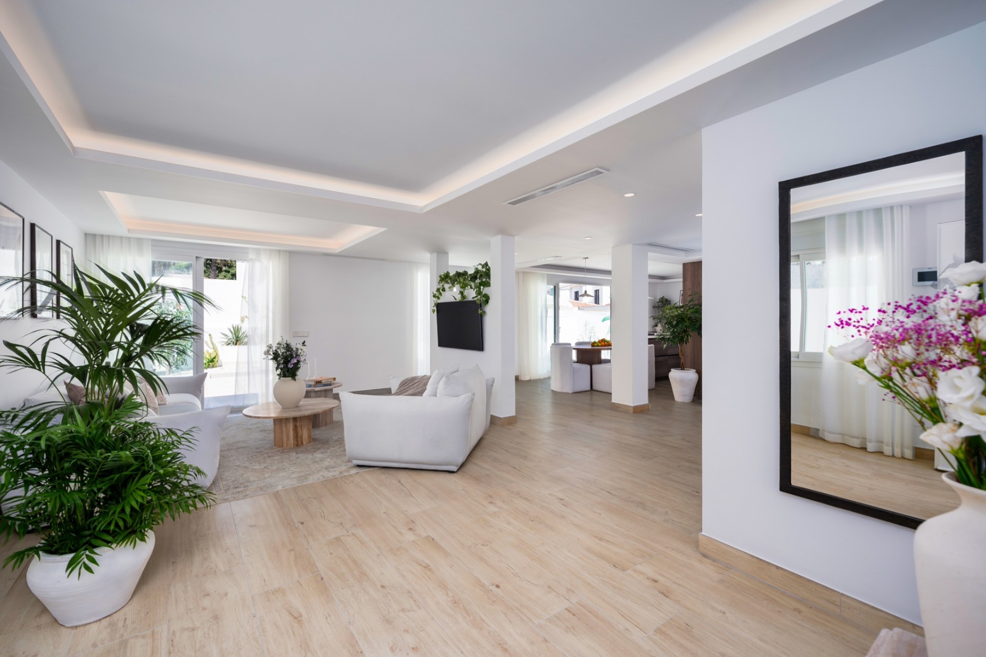 Herverkoop - Villa -
Málaga/Marbella - Marbella