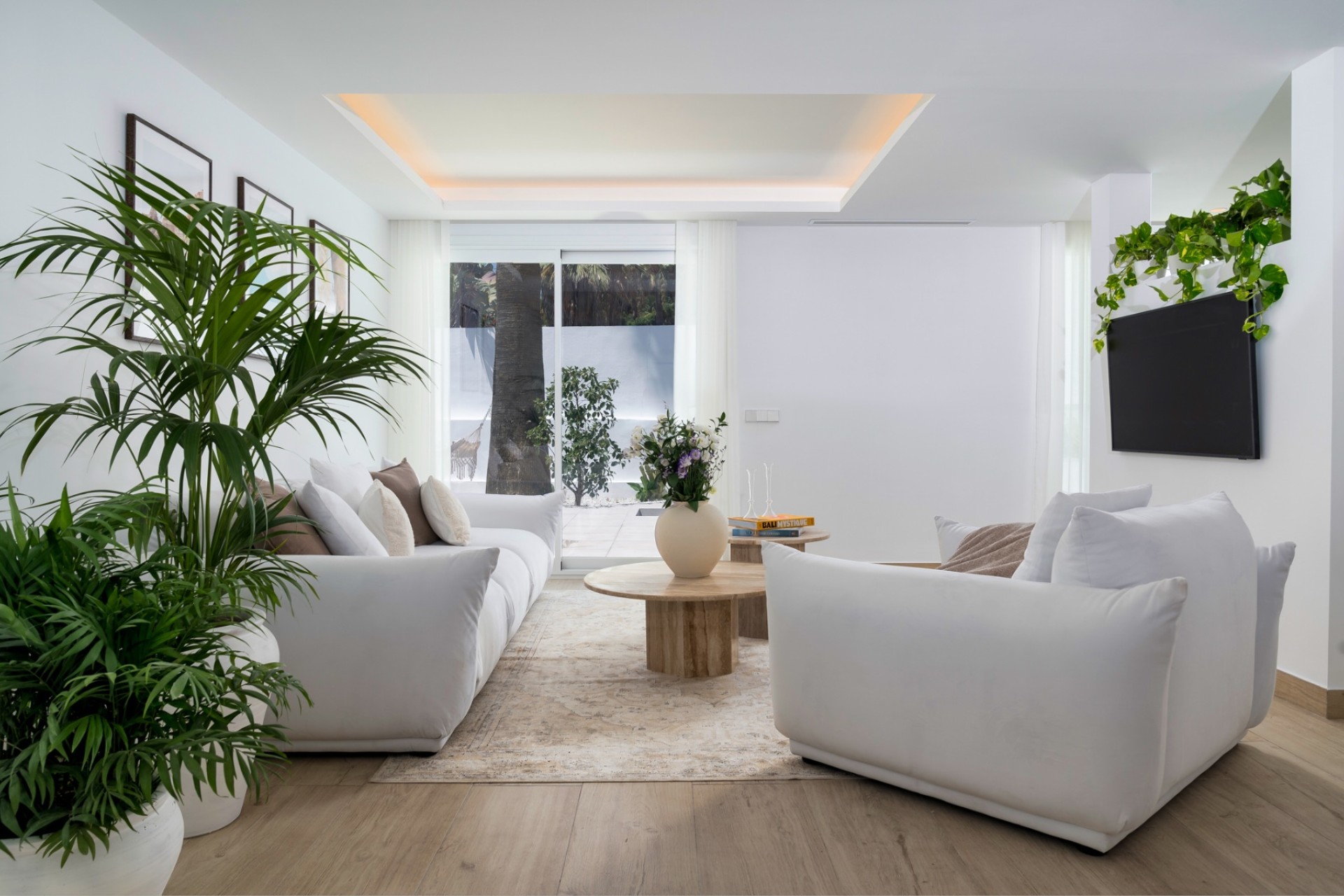 Herverkoop - Villa -
Málaga/Marbella - Marbella