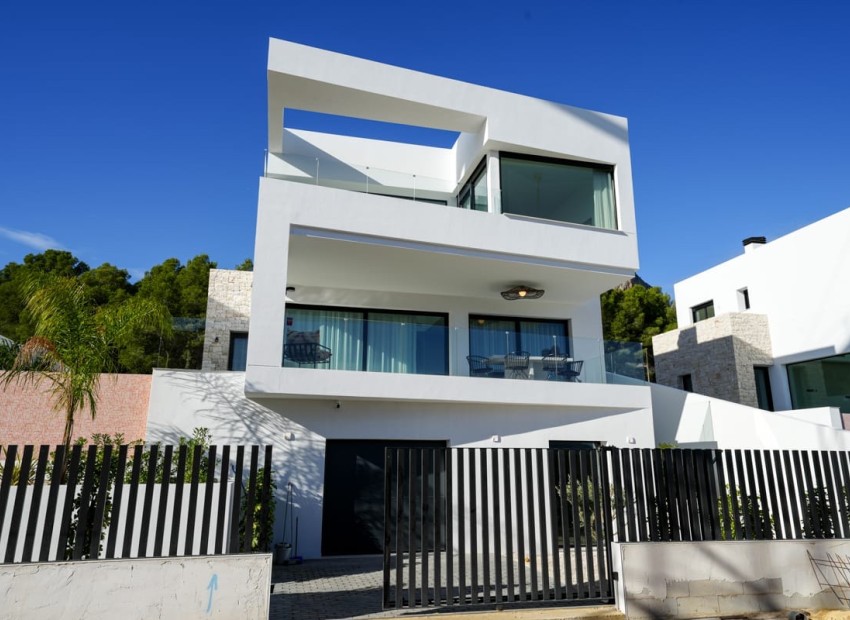 Neue Gebäude - Einfamilienhaus -
La Nucia/Polop - Polop 