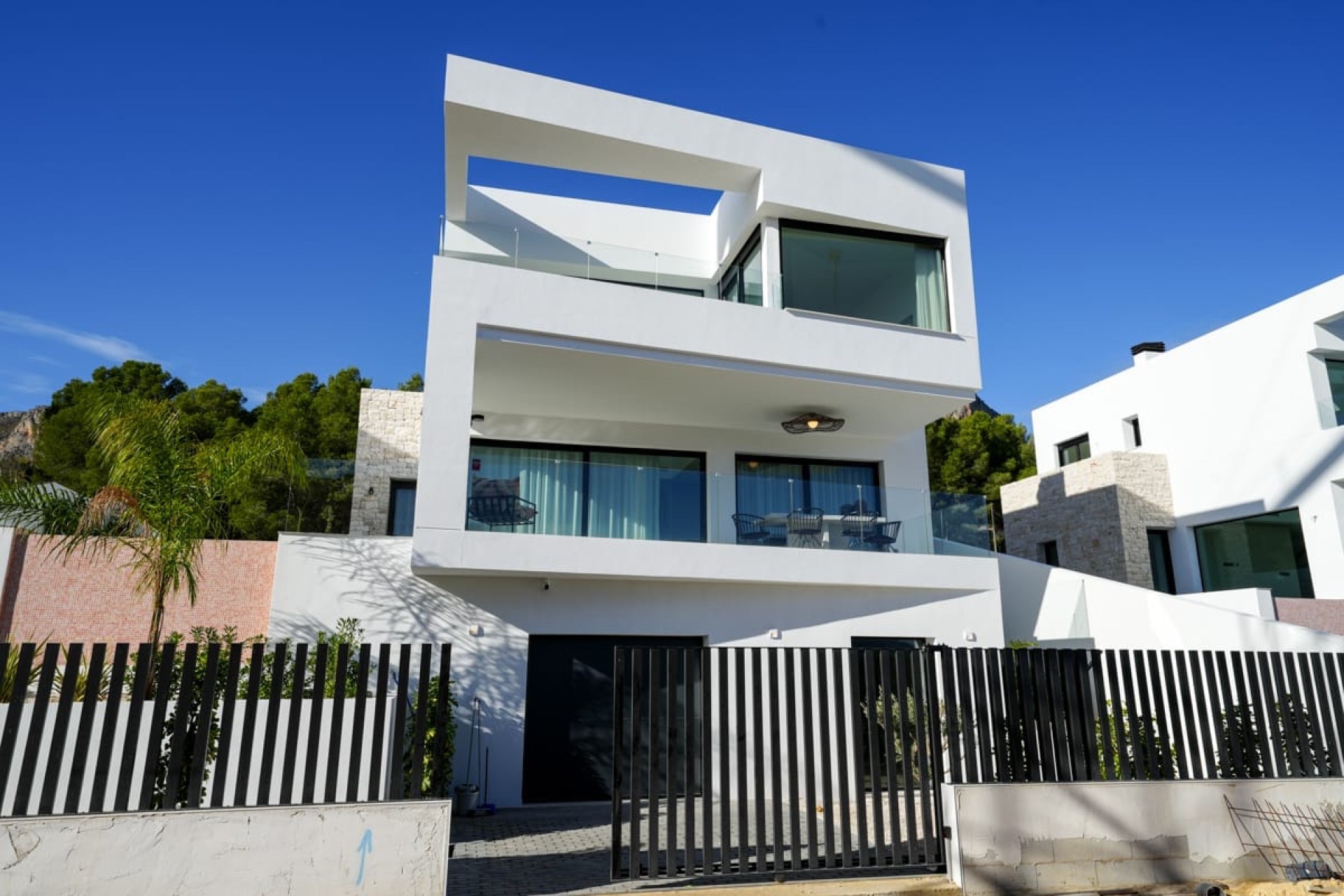 Neue Gebäude - Einfamilienhaus -
La Nucia/Polop - Polop 