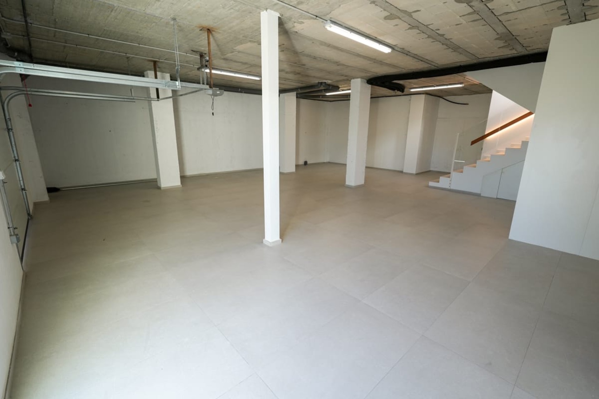 Neue Gebäude - Einfamilienhaus -
La Nucia/Polop - Polop 