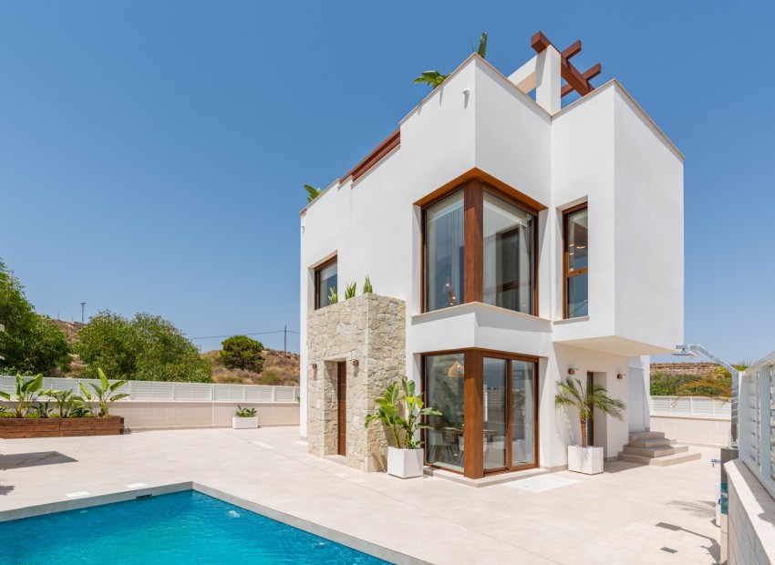 Nybyggeri - Villa -
Almería