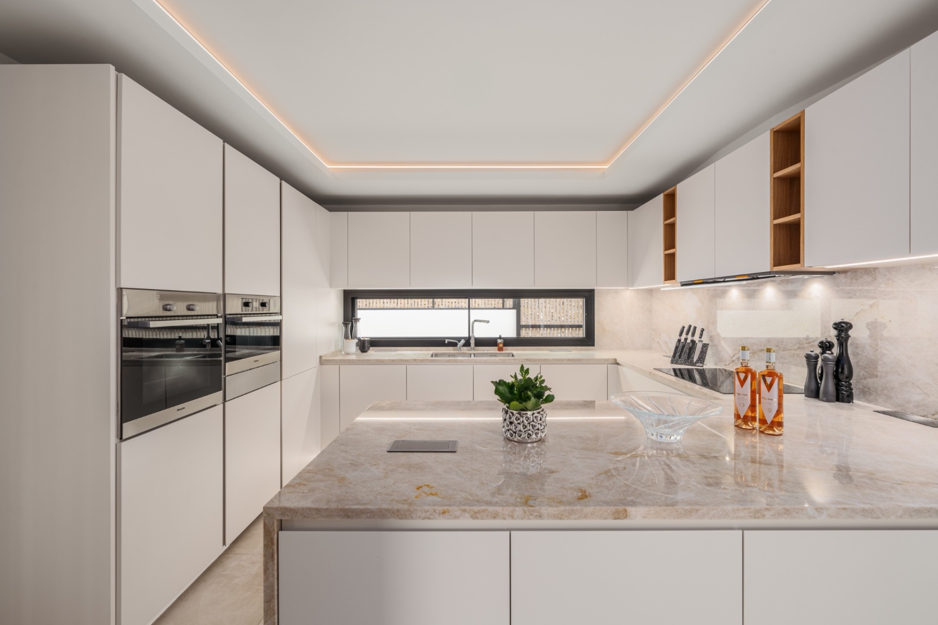 Nybyggeri - Villa -
Málaga/Marbella - Marbella