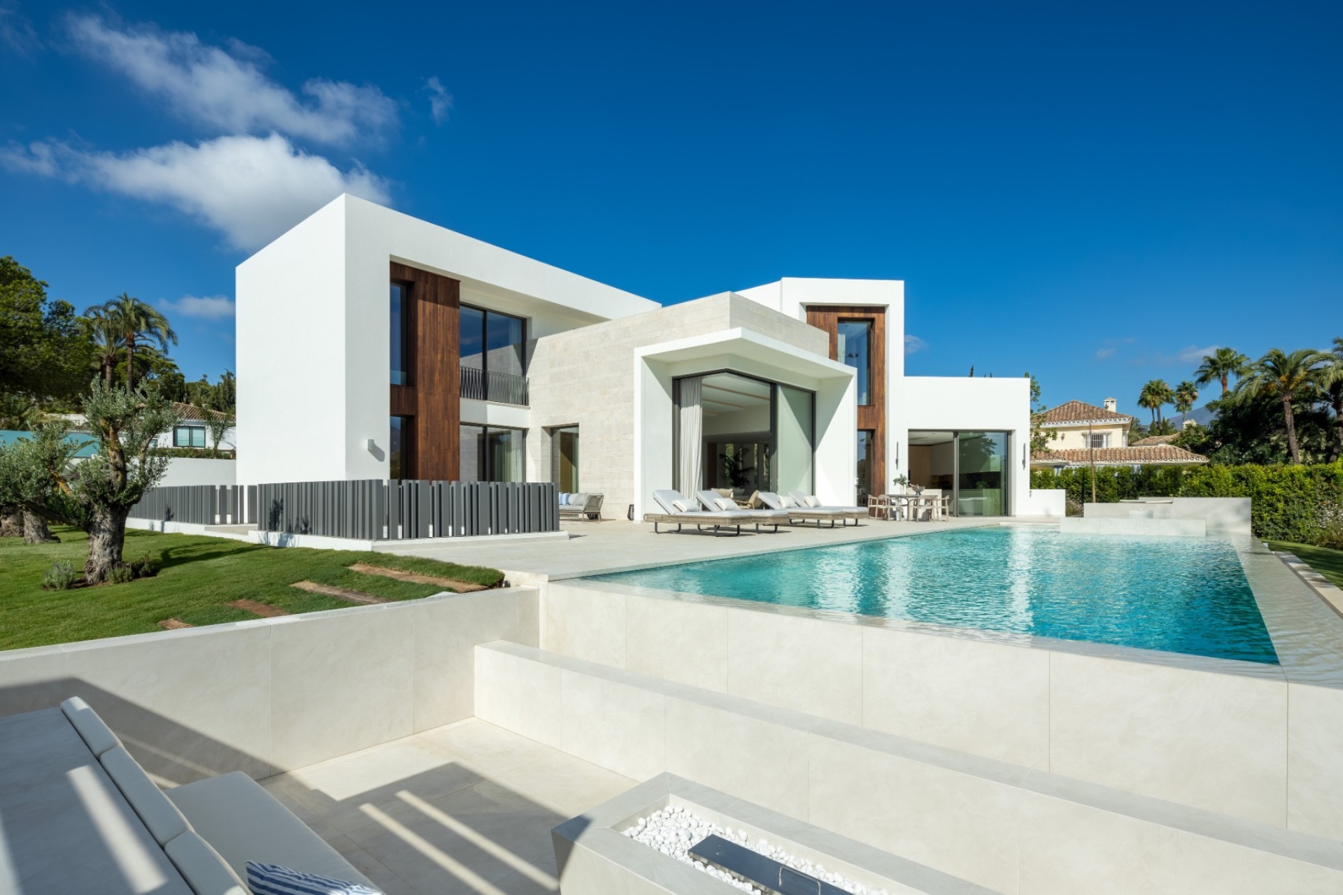 Nýbygging - Einbýli -
Málaga/Marbella - Marbella