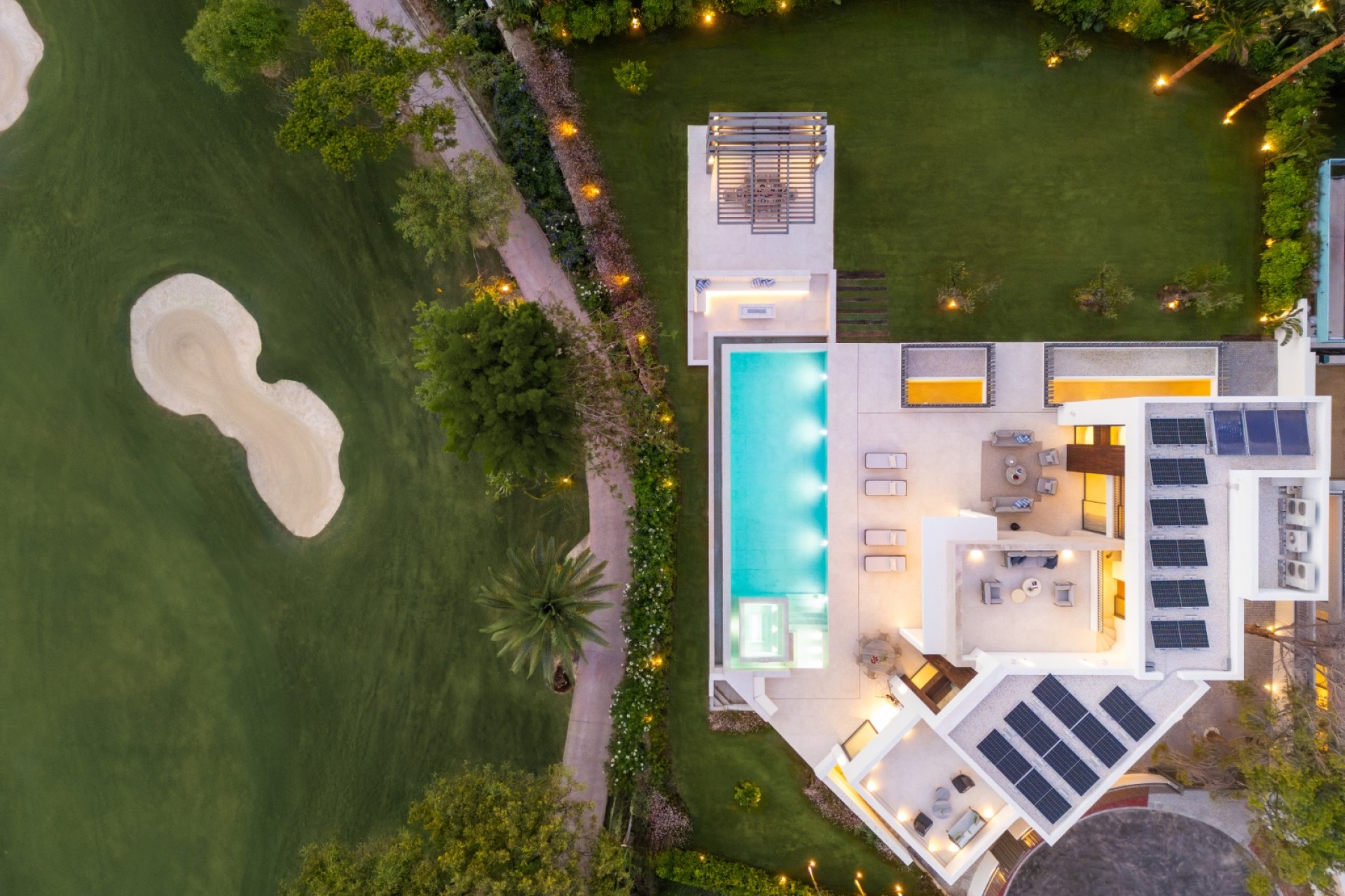 Nýbygging - Einbýli -
Málaga/Marbella - Marbella