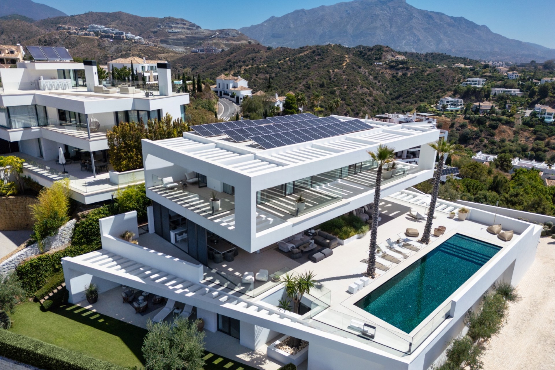 Nýbygging - Einbýli -
Málaga/Marbella - Marbella
