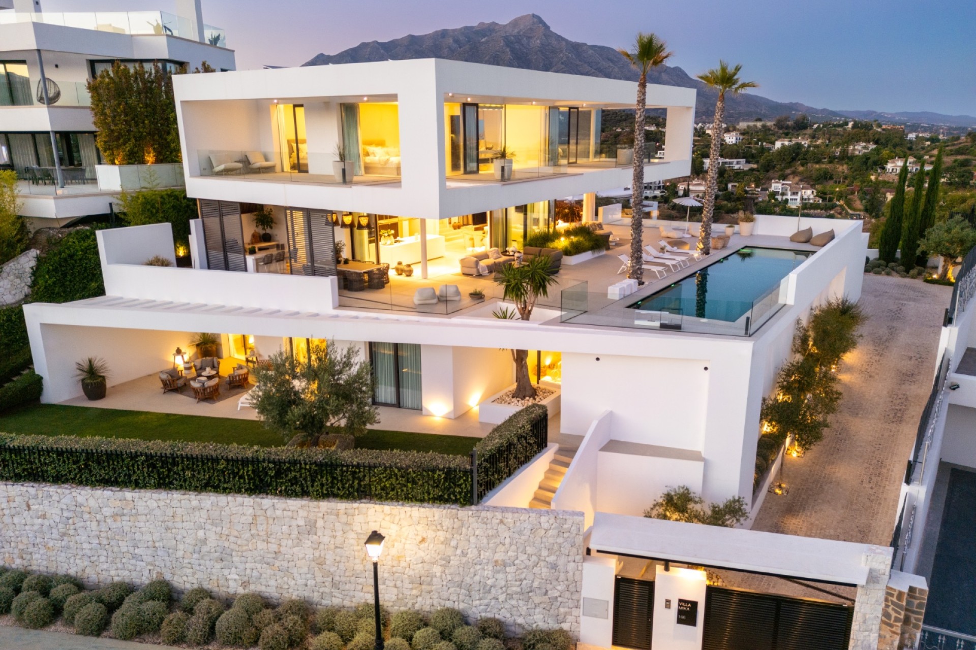 Nýbygging - Einbýli -
Málaga/Marbella - Marbella