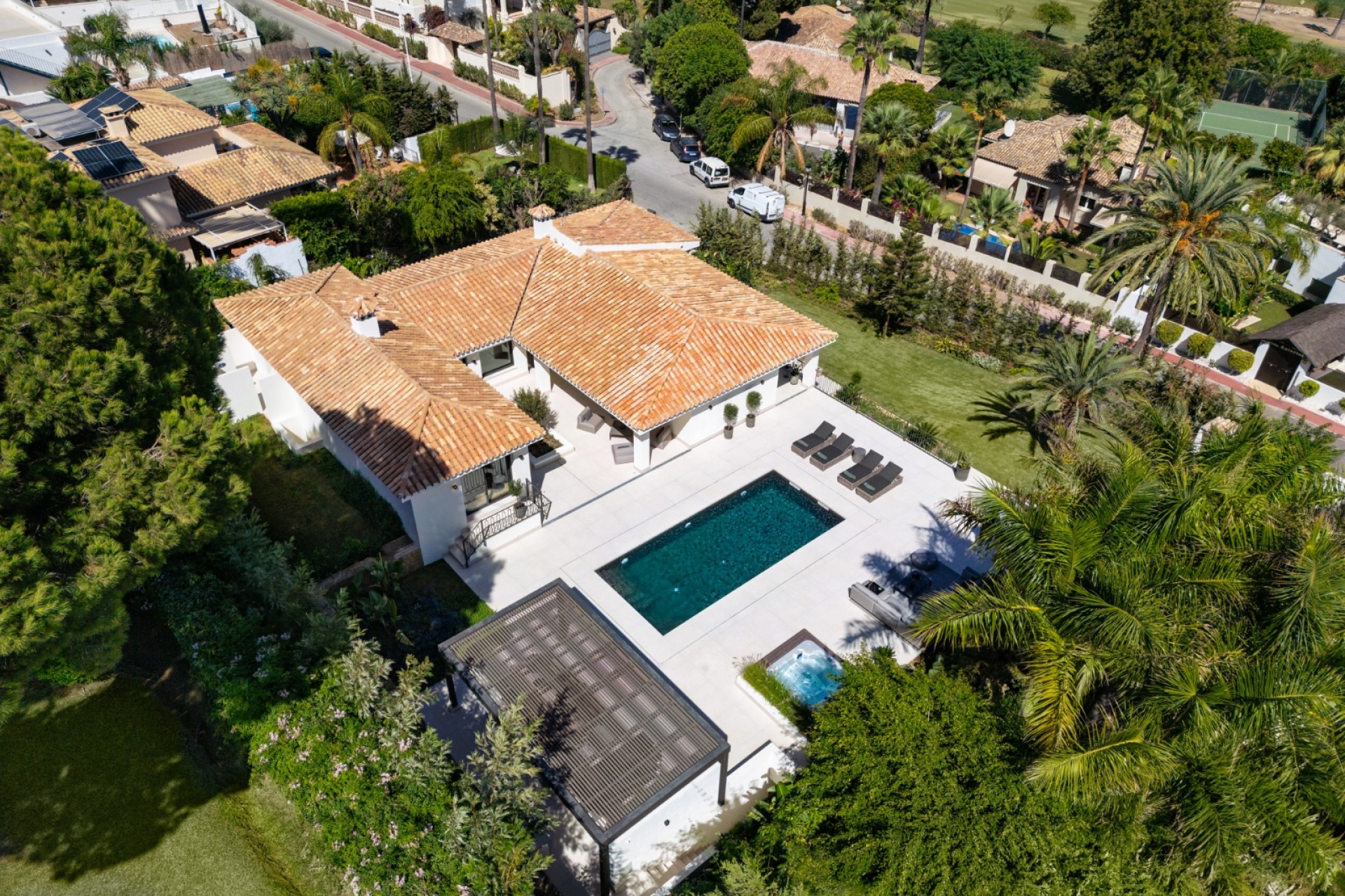 Nýbygging - Einbýli -
Málaga/Marbella - Marbella