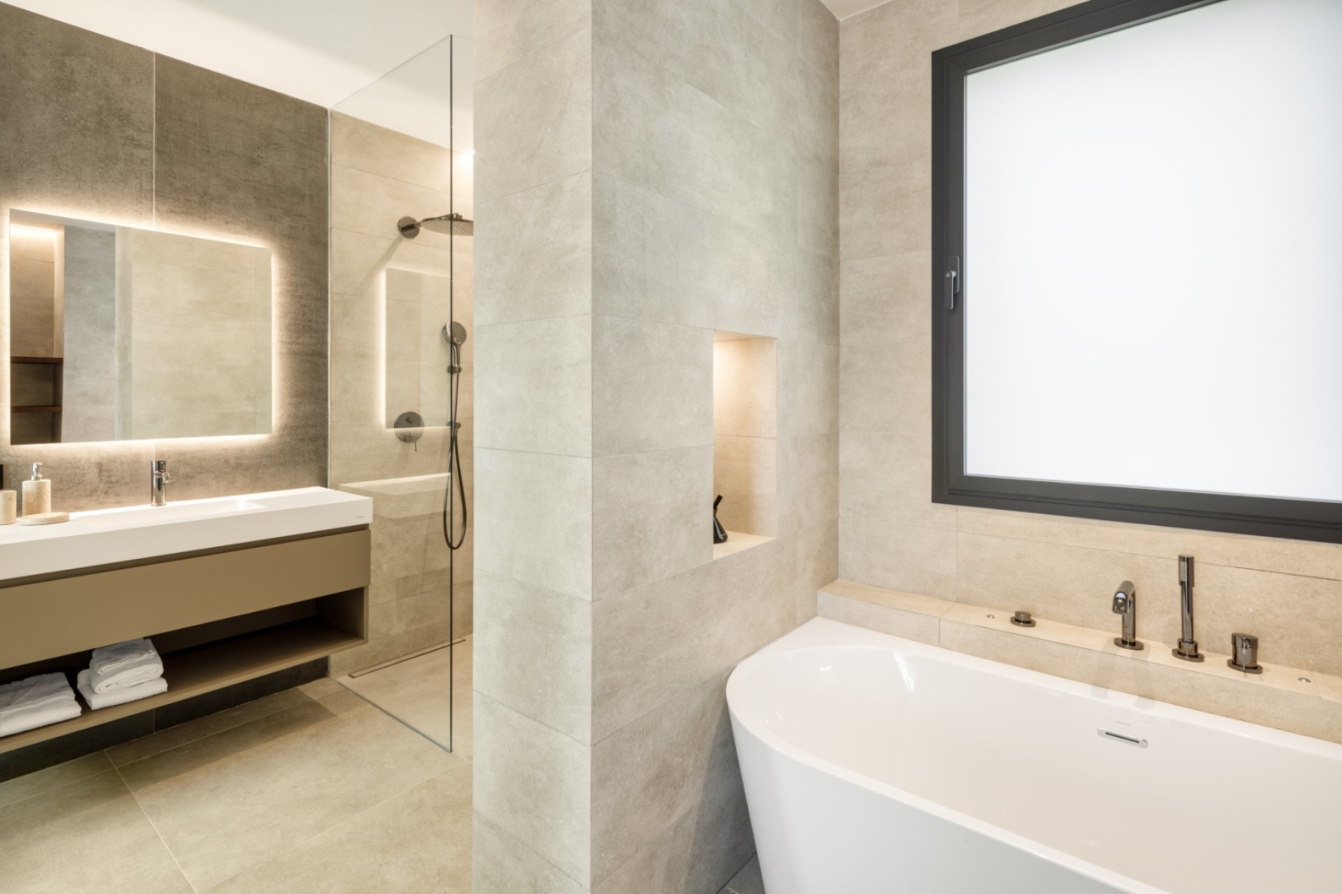 Nýbygging - Einbýli -
Málaga/Marbella - Marbella