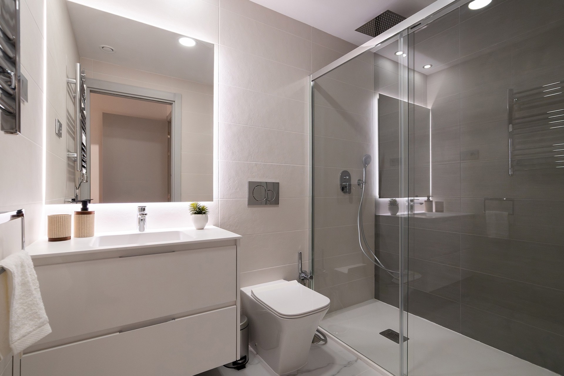 Nýbygging - Íbúð í fjölbýli -
Benidorm - Playa Poniente