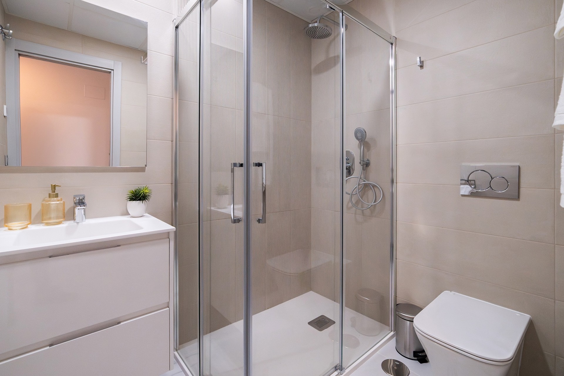 Nýbygging - Íbúð í fjölbýli -
Benidorm - Playa Poniente