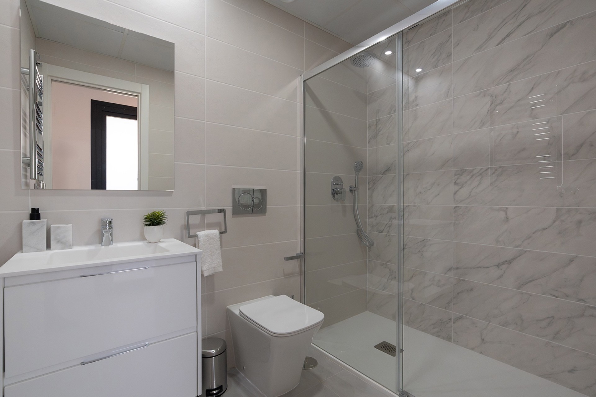 Nýbygging - Íbúð í fjölbýli -
Benidorm - Playa Poniente