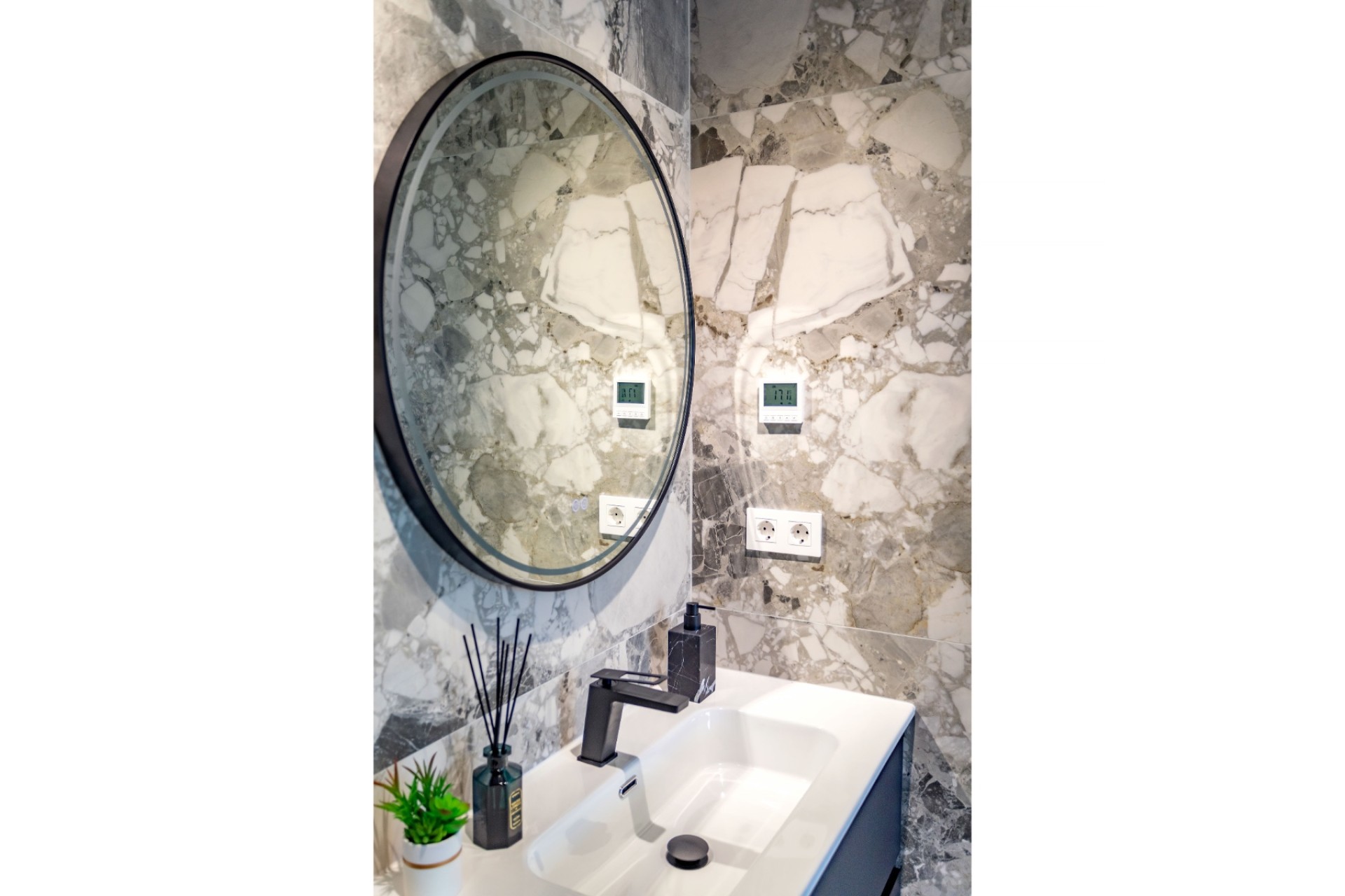 Nýbygging - Íbúð í fjölbýli -
Finestrat - Balcon de Finestrat