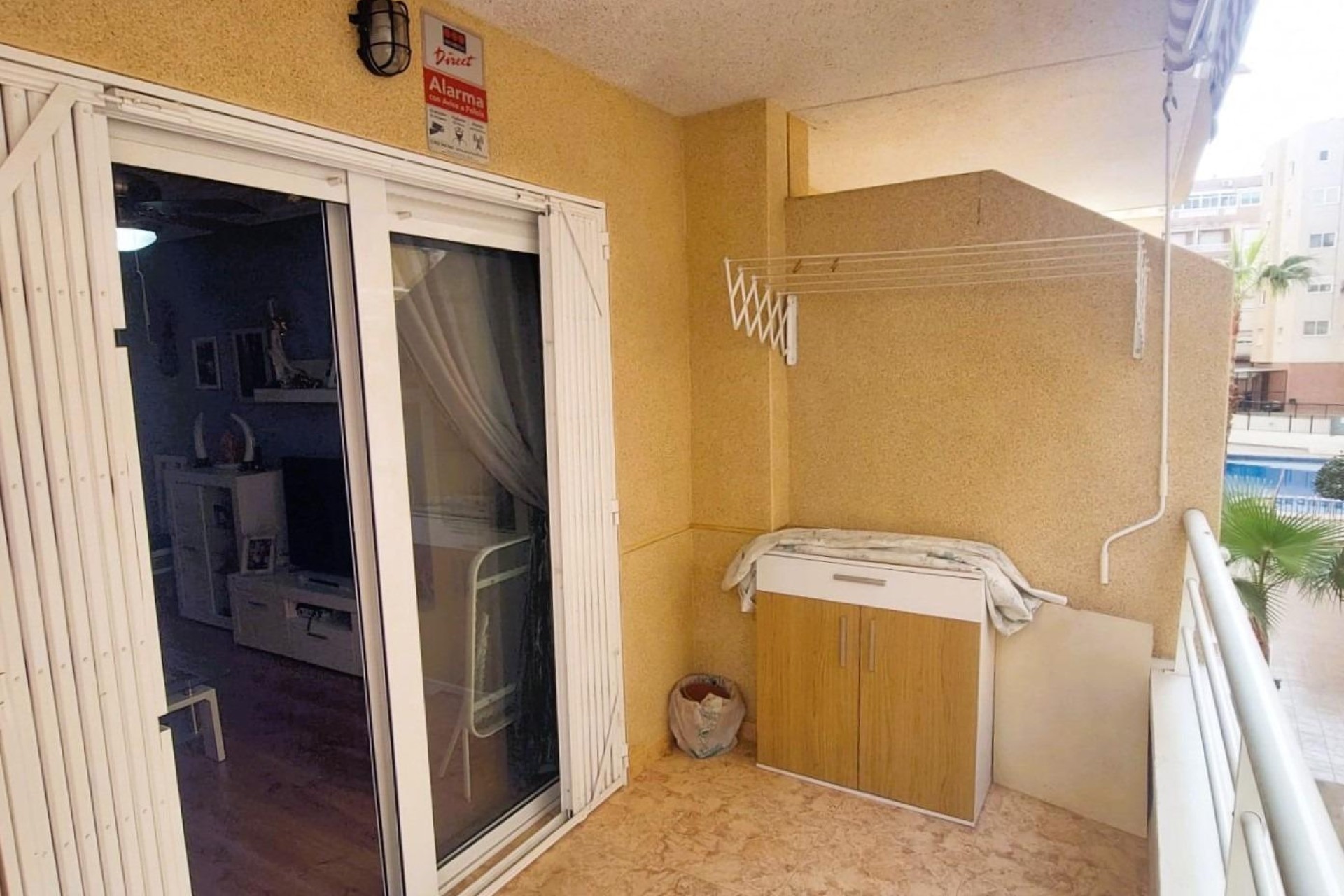 Resale - Apartment / flat -
Torrevieja - Centro