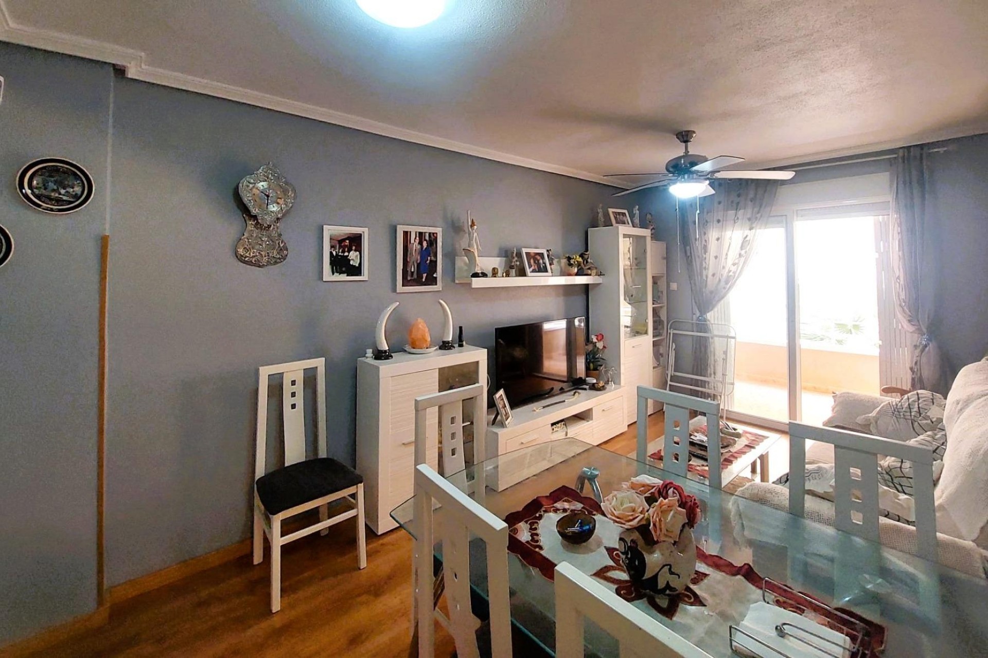 Resale - Apartment / flat -
Torrevieja - Centro
