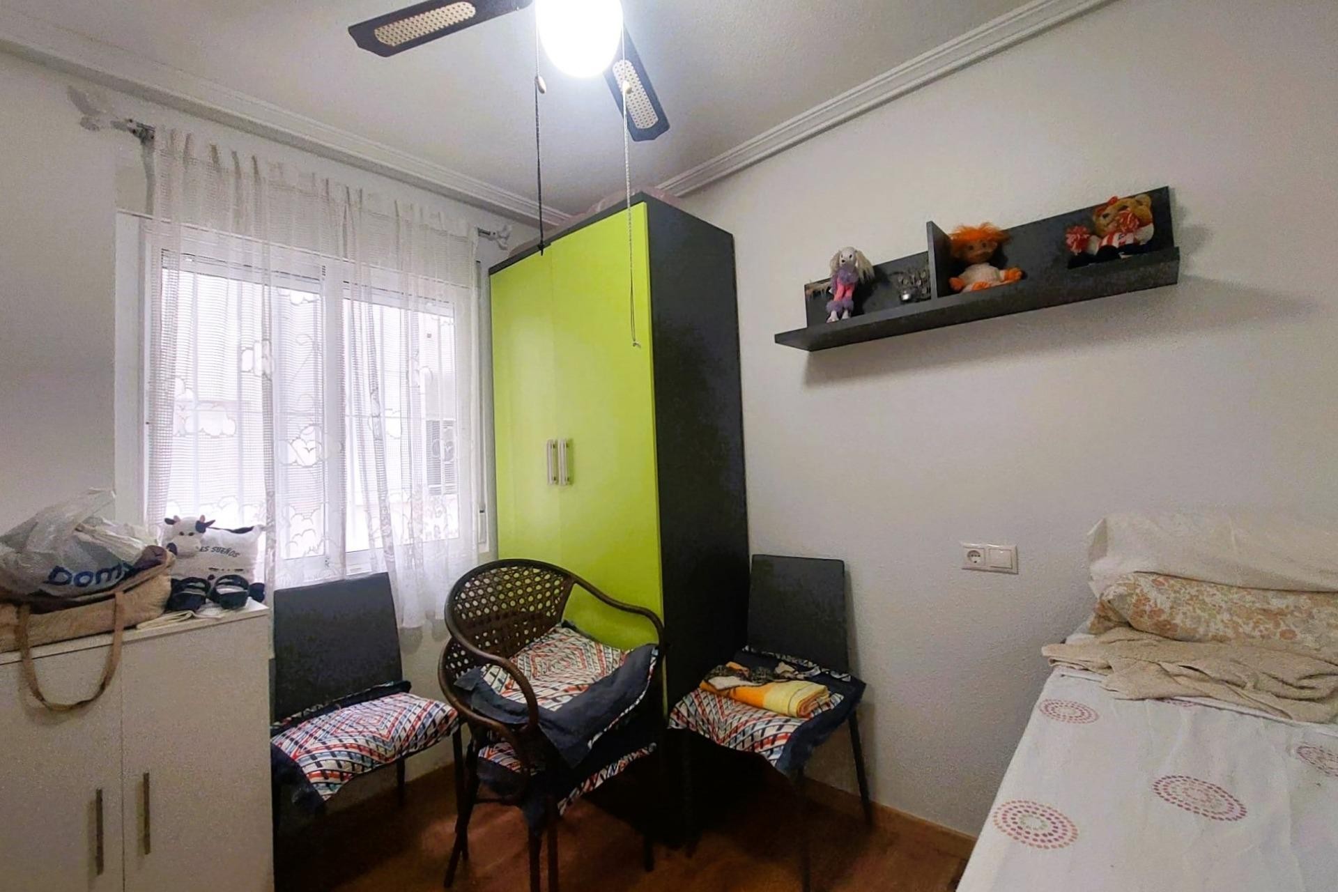 Resale - Apartment / flat -
Torrevieja - Centro