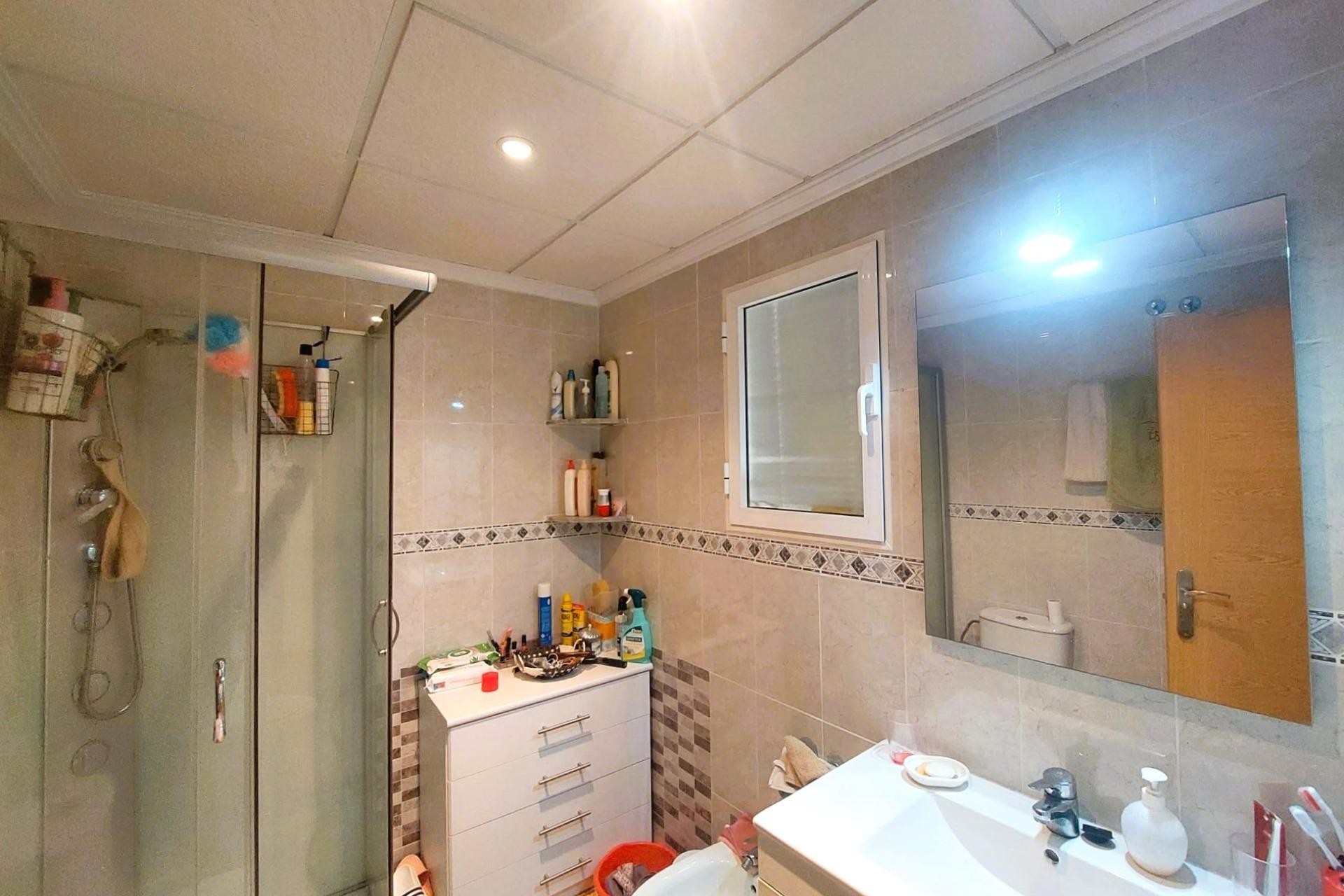 Resale - Apartment / flat -
Torrevieja - Centro