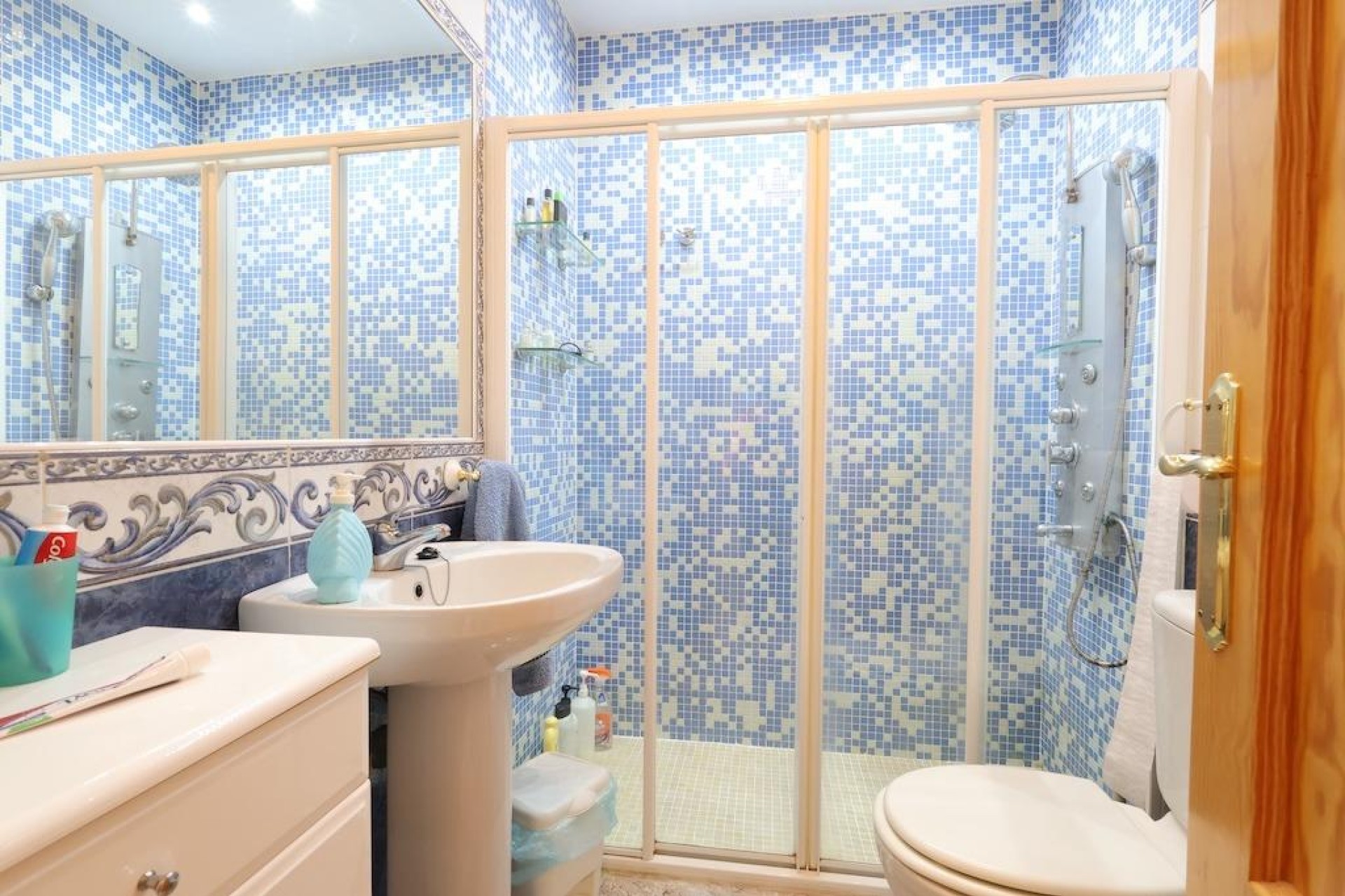 Resale - Bungalow -
San Miguel de Salinas - Las filipinas