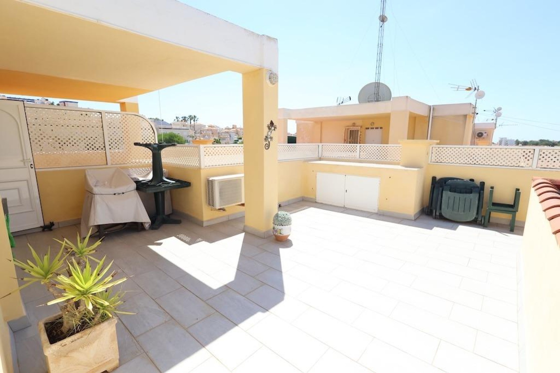 Resale - Bungalow -
San Miguel de Salinas - Las filipinas
