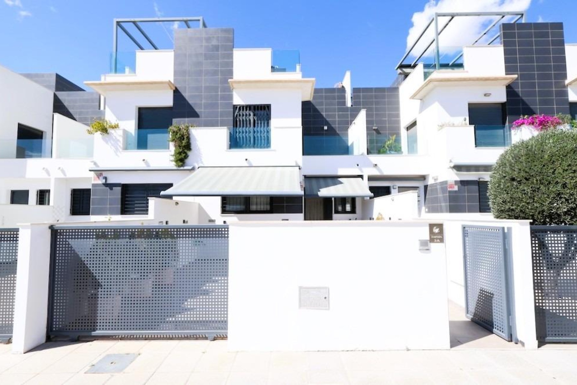 Resale - Townhouse -
Pilar de la Horadada - Torre De La Horadada
