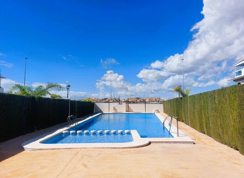 Resale - Townhouse -
Pilar de la Horadada - Torre De La Horadada