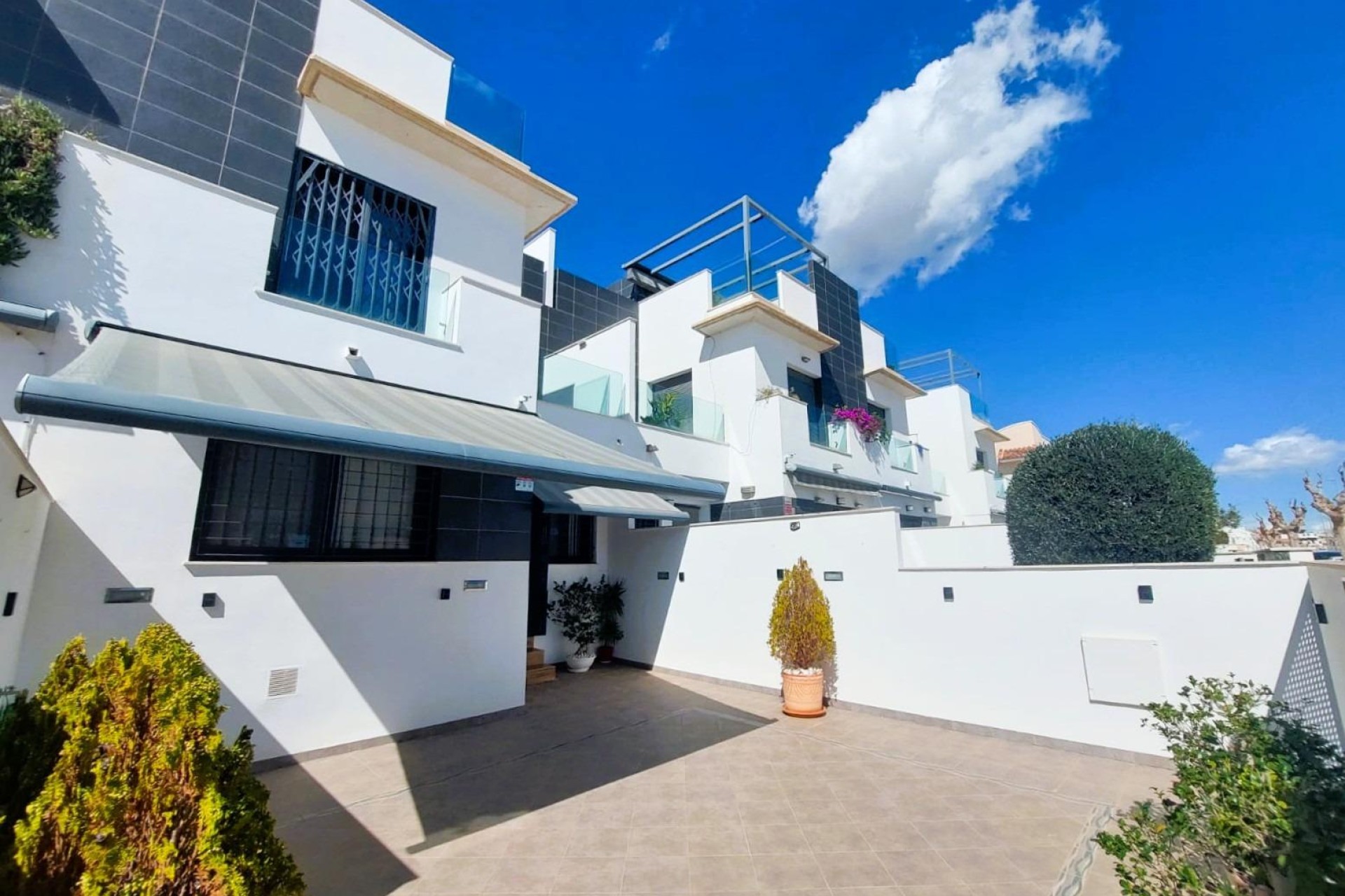 Resale - Townhouse -
Pilar de la Horadada - Torre De La Horadada