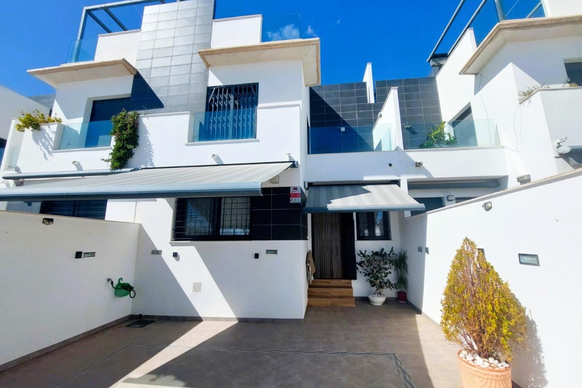 Resale - Townhouse -
Pilar de la Horadada - Torre De La Horadada
