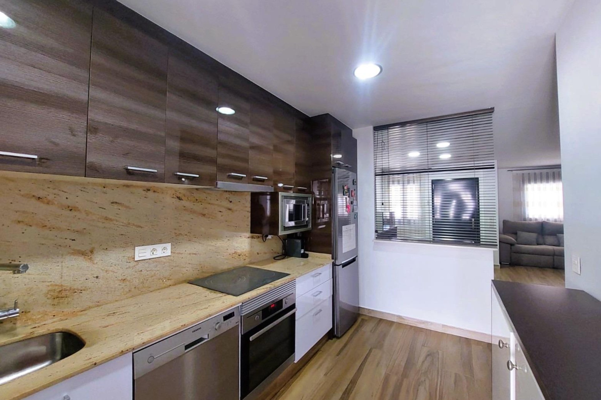 Resale - Townhouse -
Pilar de la Horadada - Torre De La Horadada