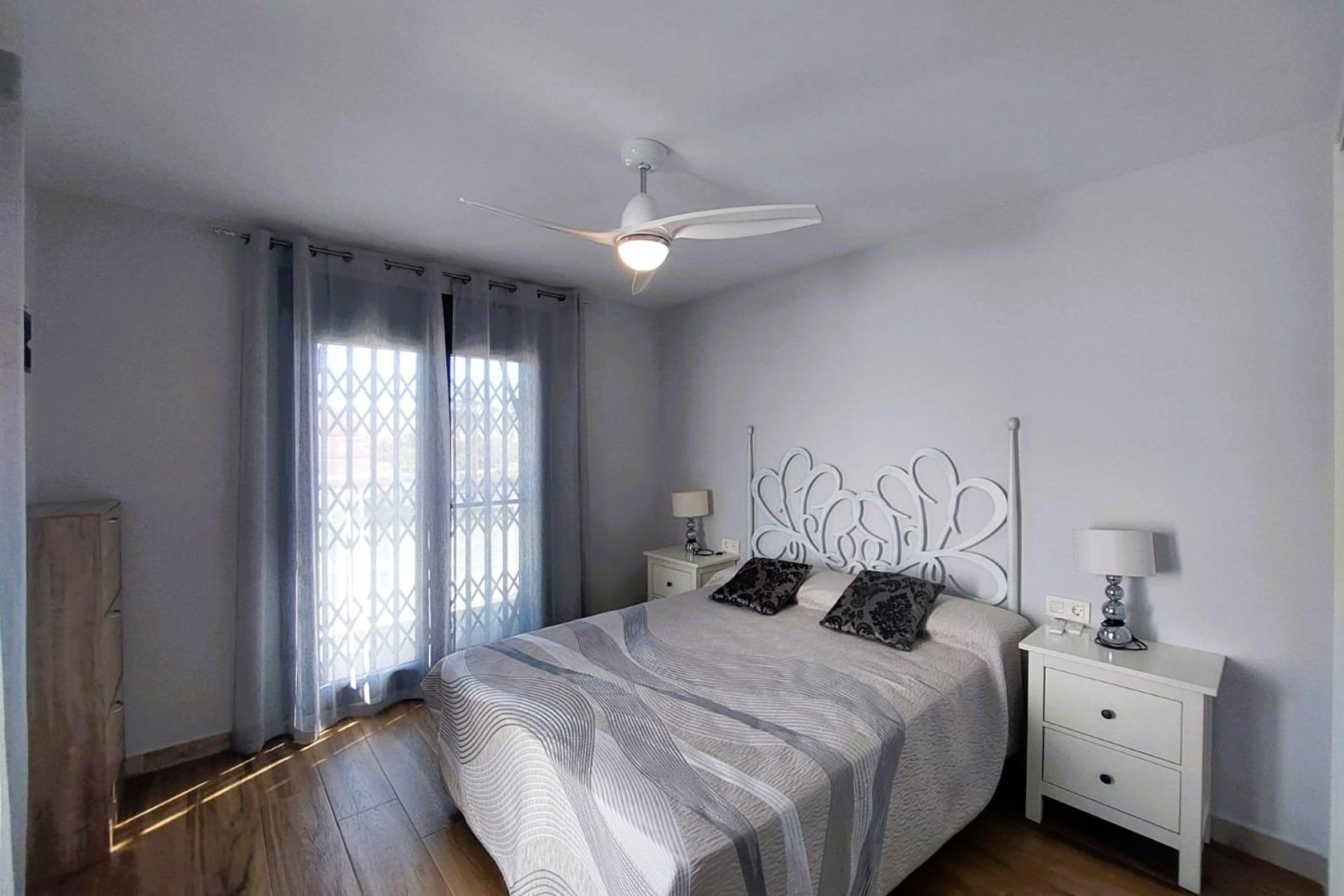 Resale - Townhouse -
Pilar de la Horadada - Torre De La Horadada