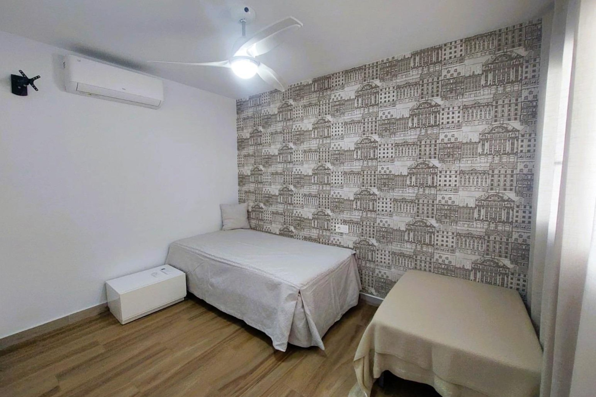 Resale - Townhouse -
Pilar de la Horadada - Torre De La Horadada