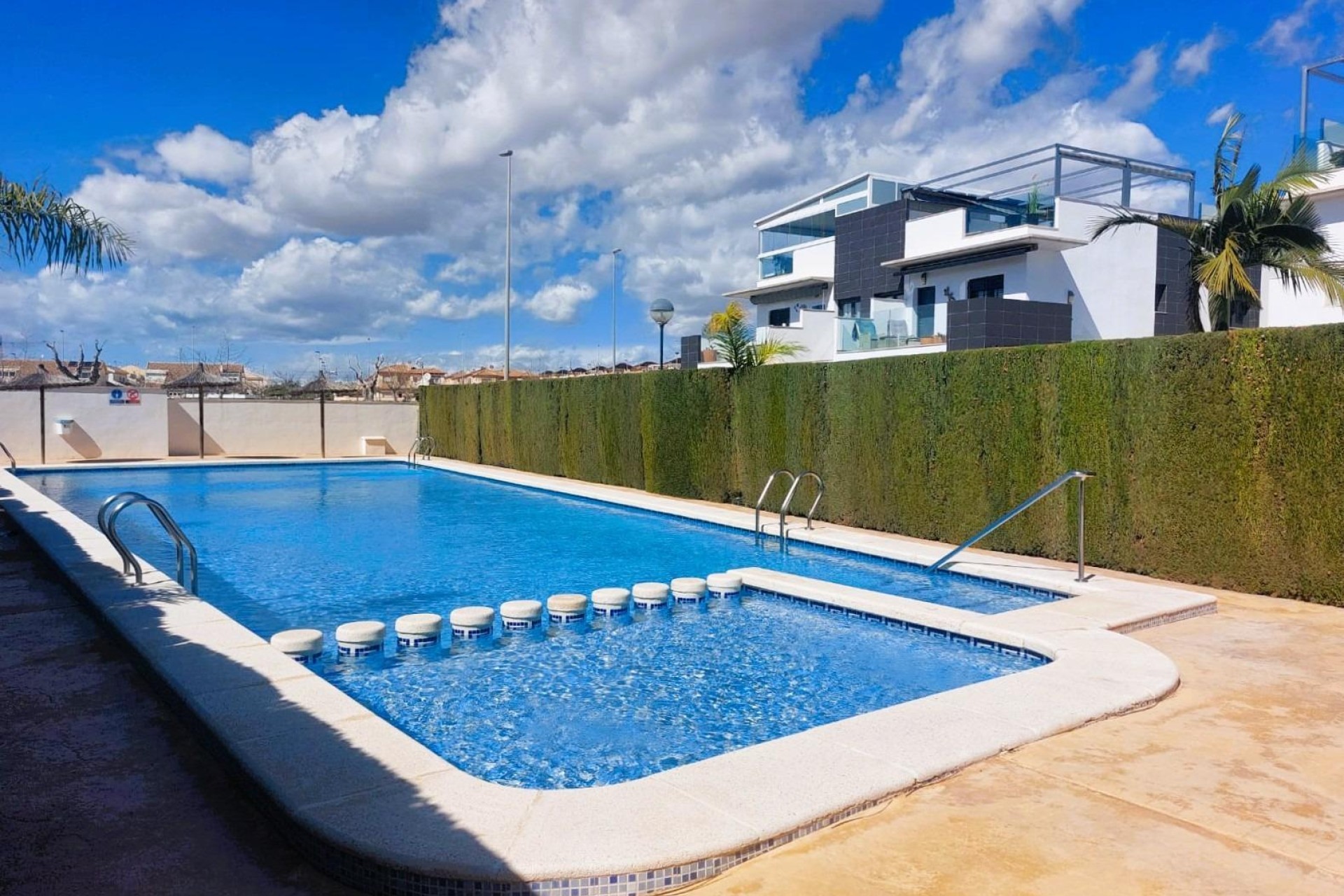 Resale - Townhouse -
Pilar de la Horadada - Torre De La Horadada